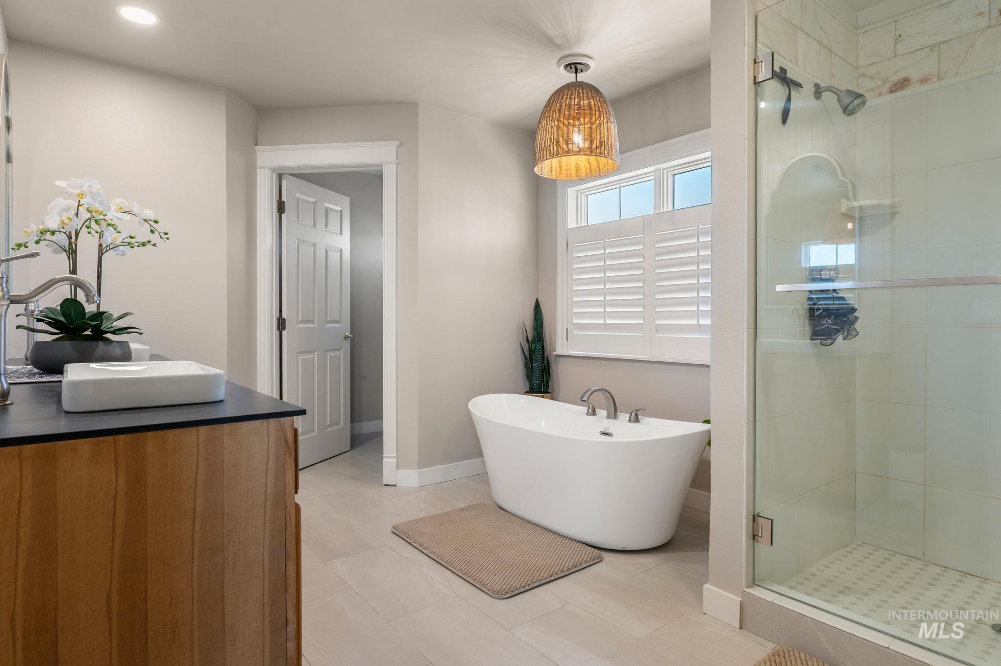 176 Marine View Drive