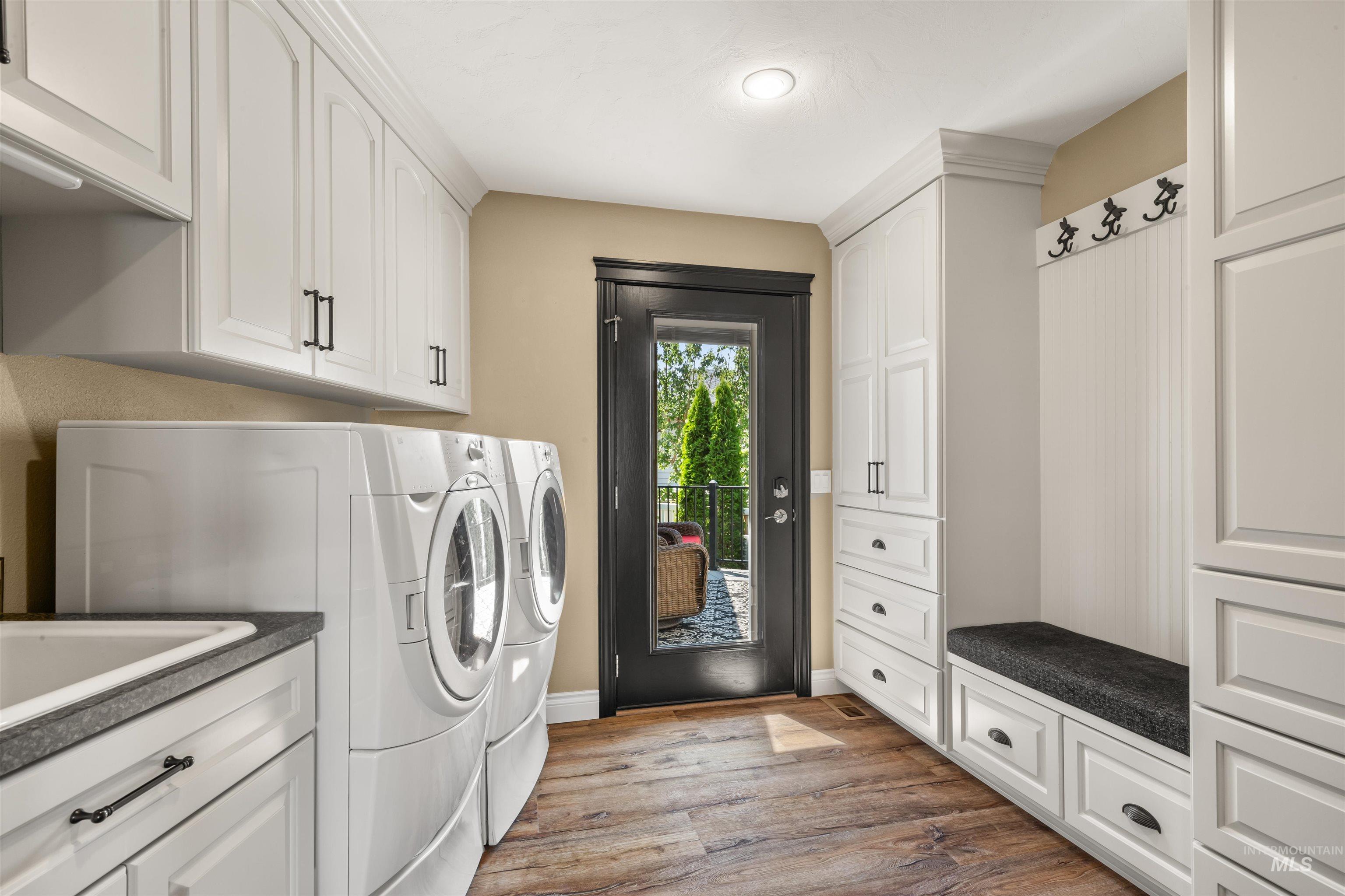 528 Crestline Circle Drive