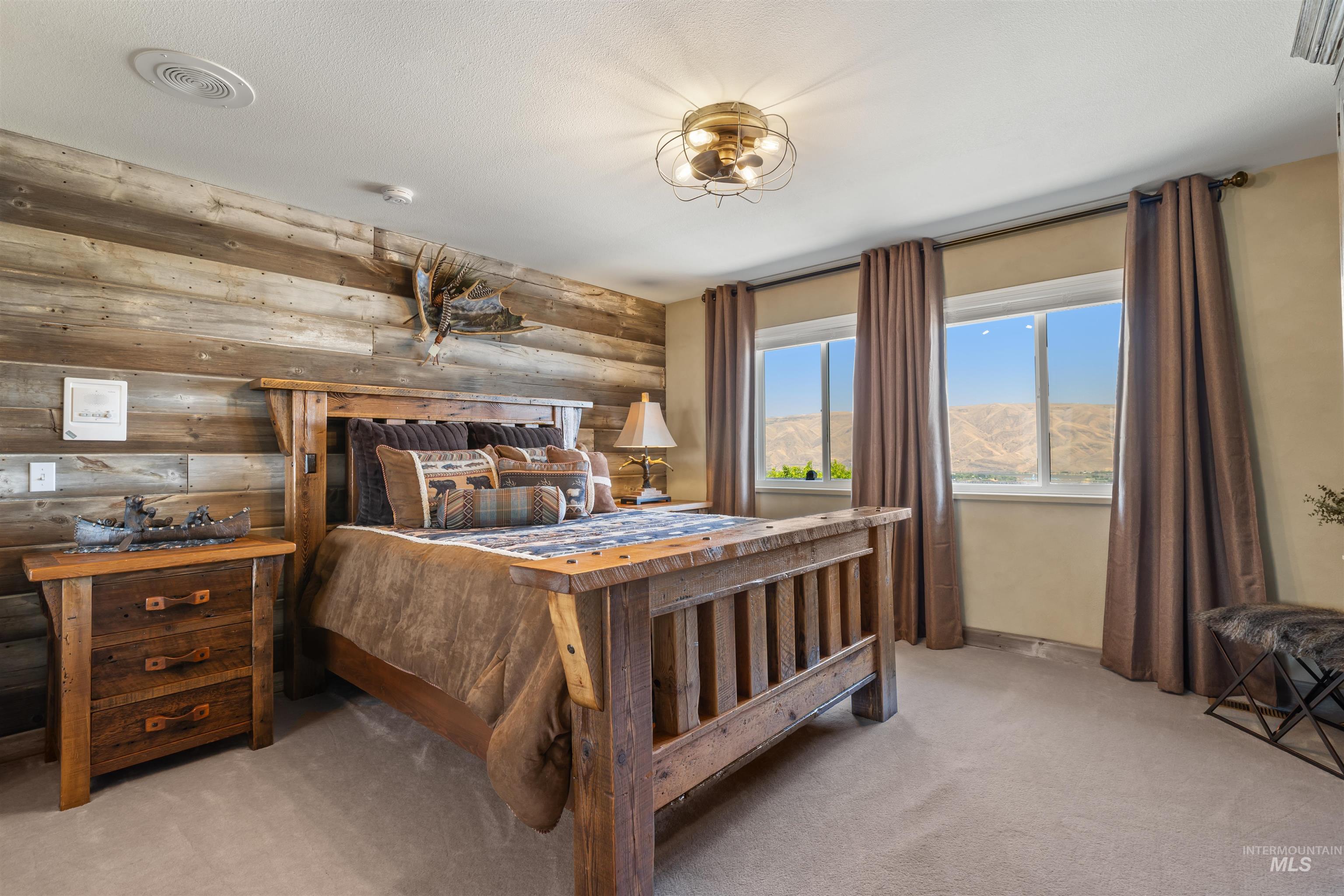 528 Crestline Circle Drive