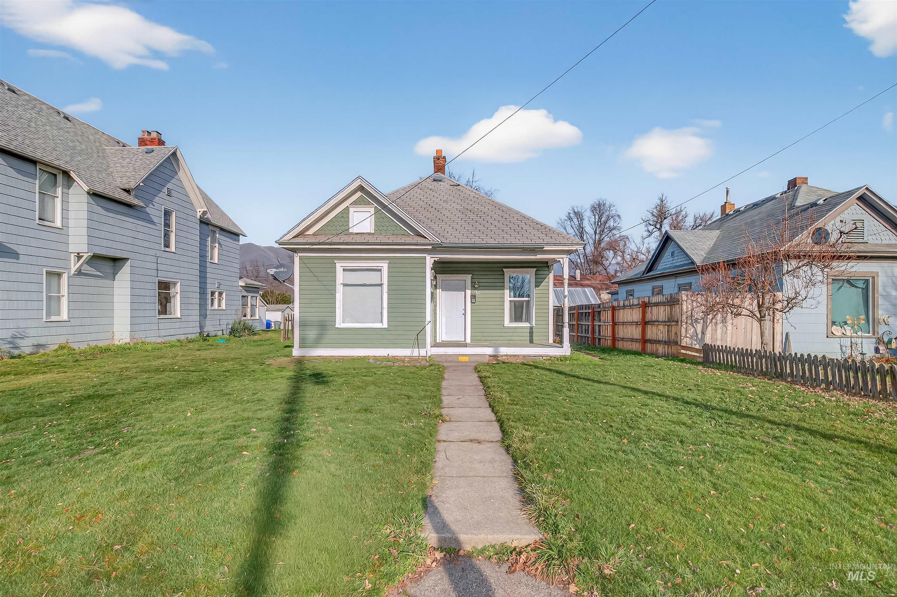 321 2nd Ave