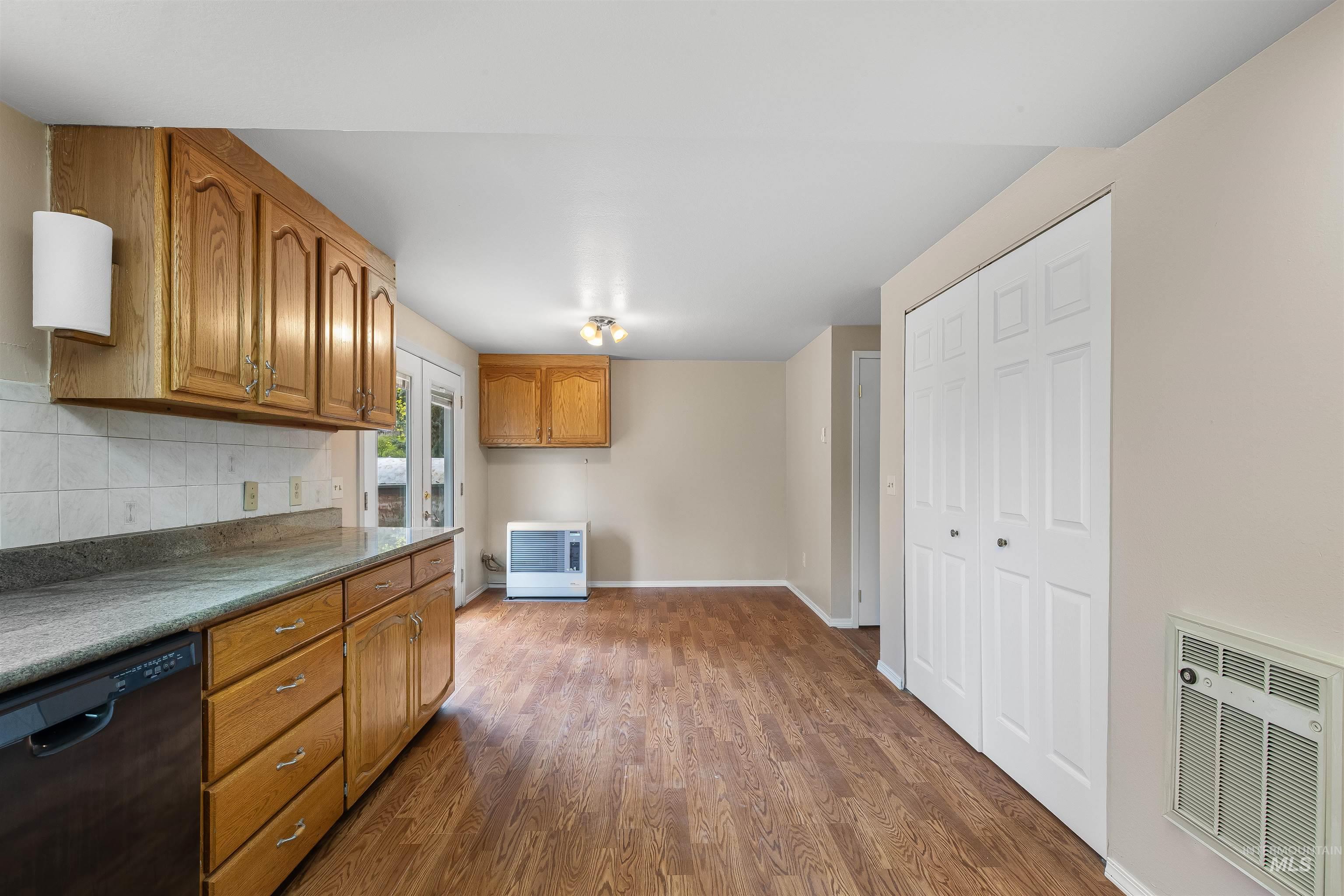 478 and 716 Three Bear Rd