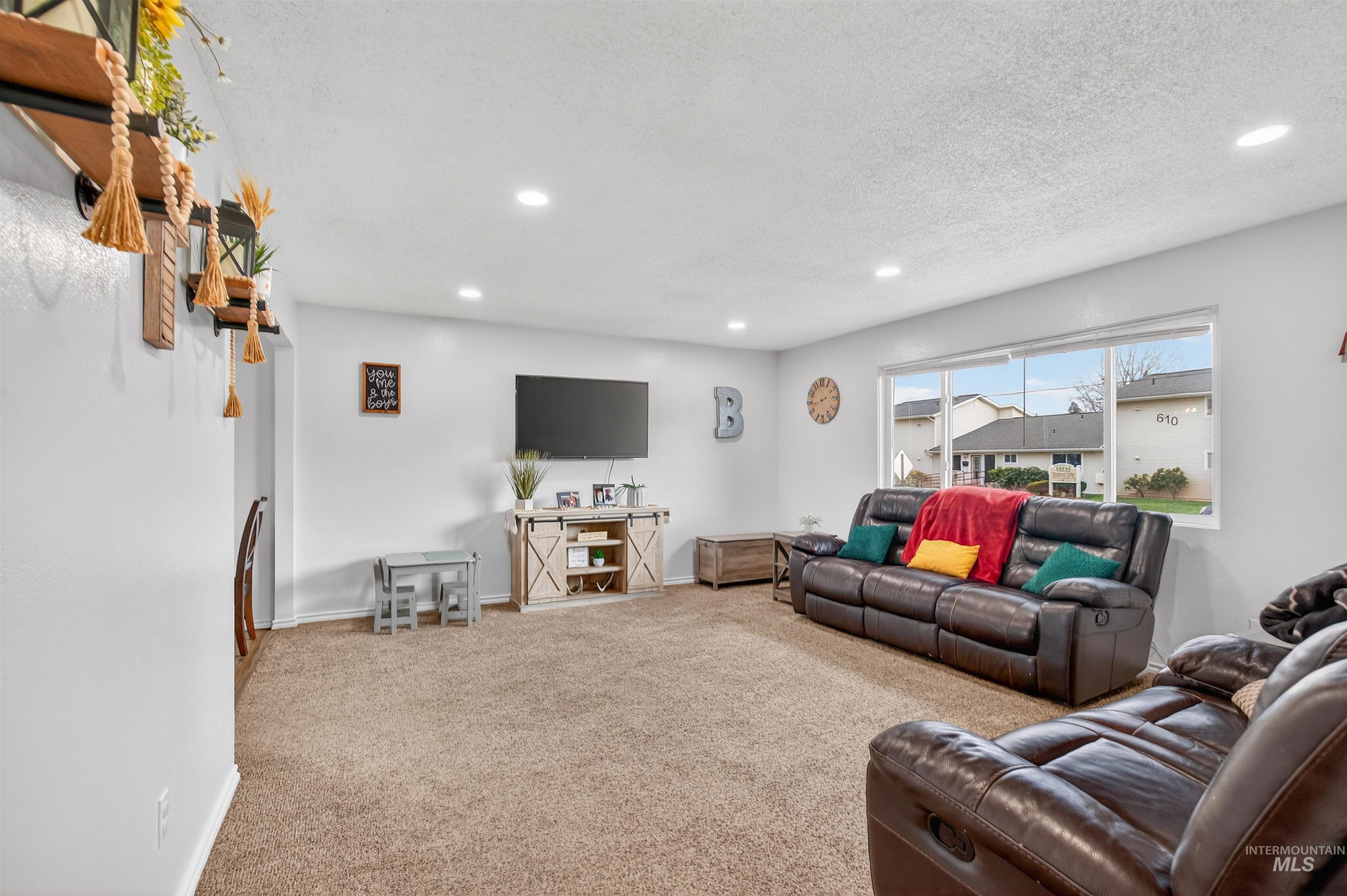 609 Linden Ave