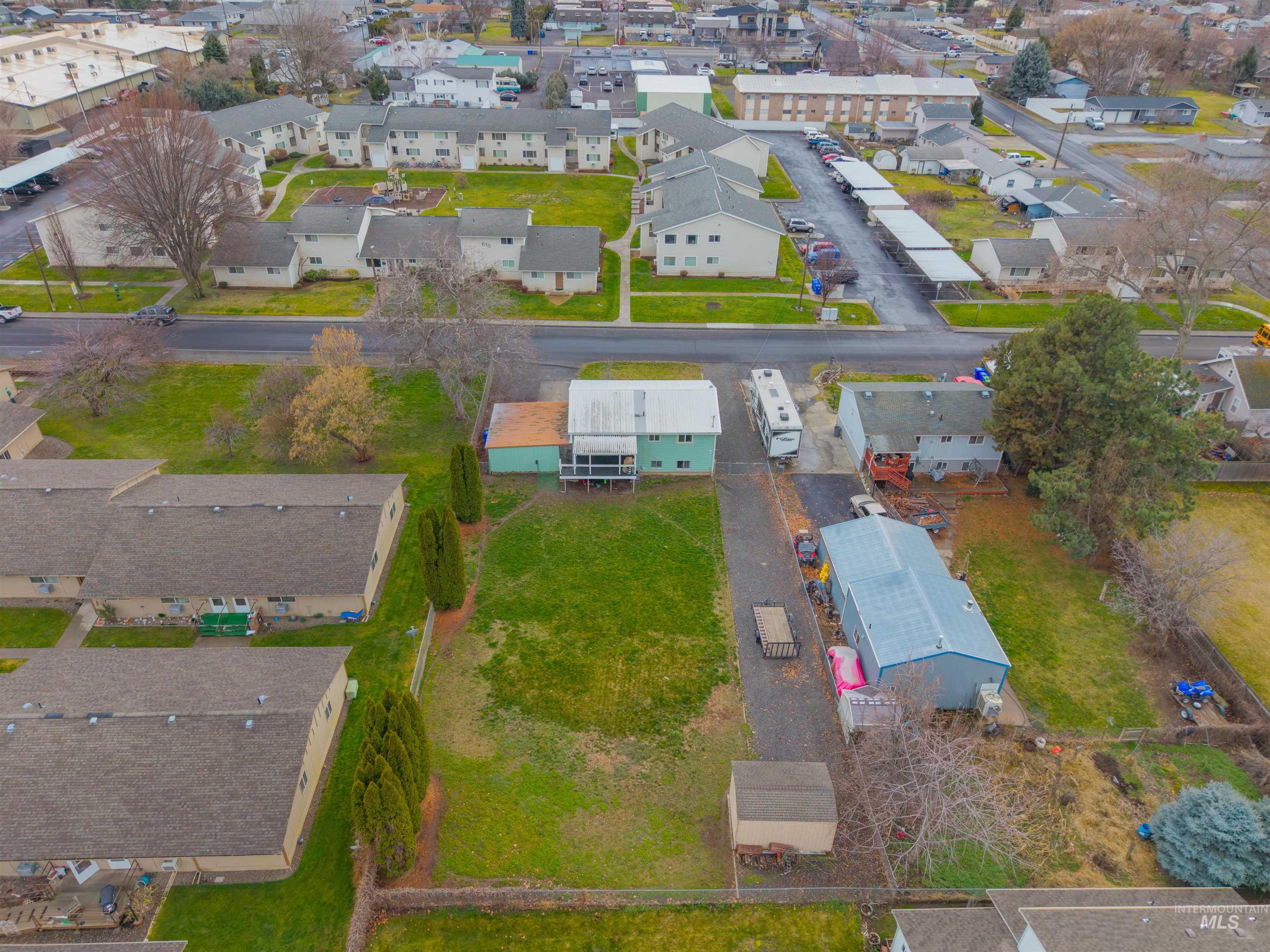 609 Linden Ave