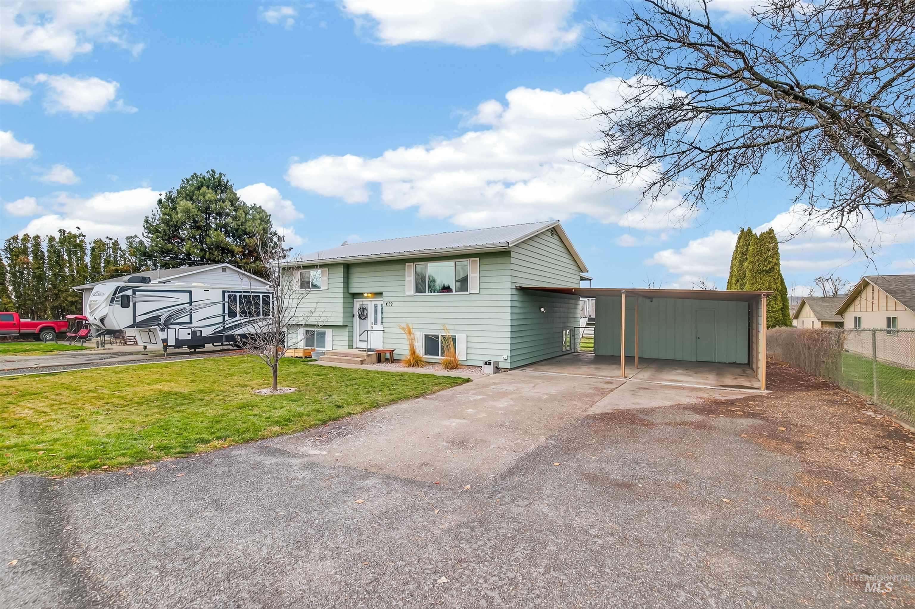 609 Linden Ave