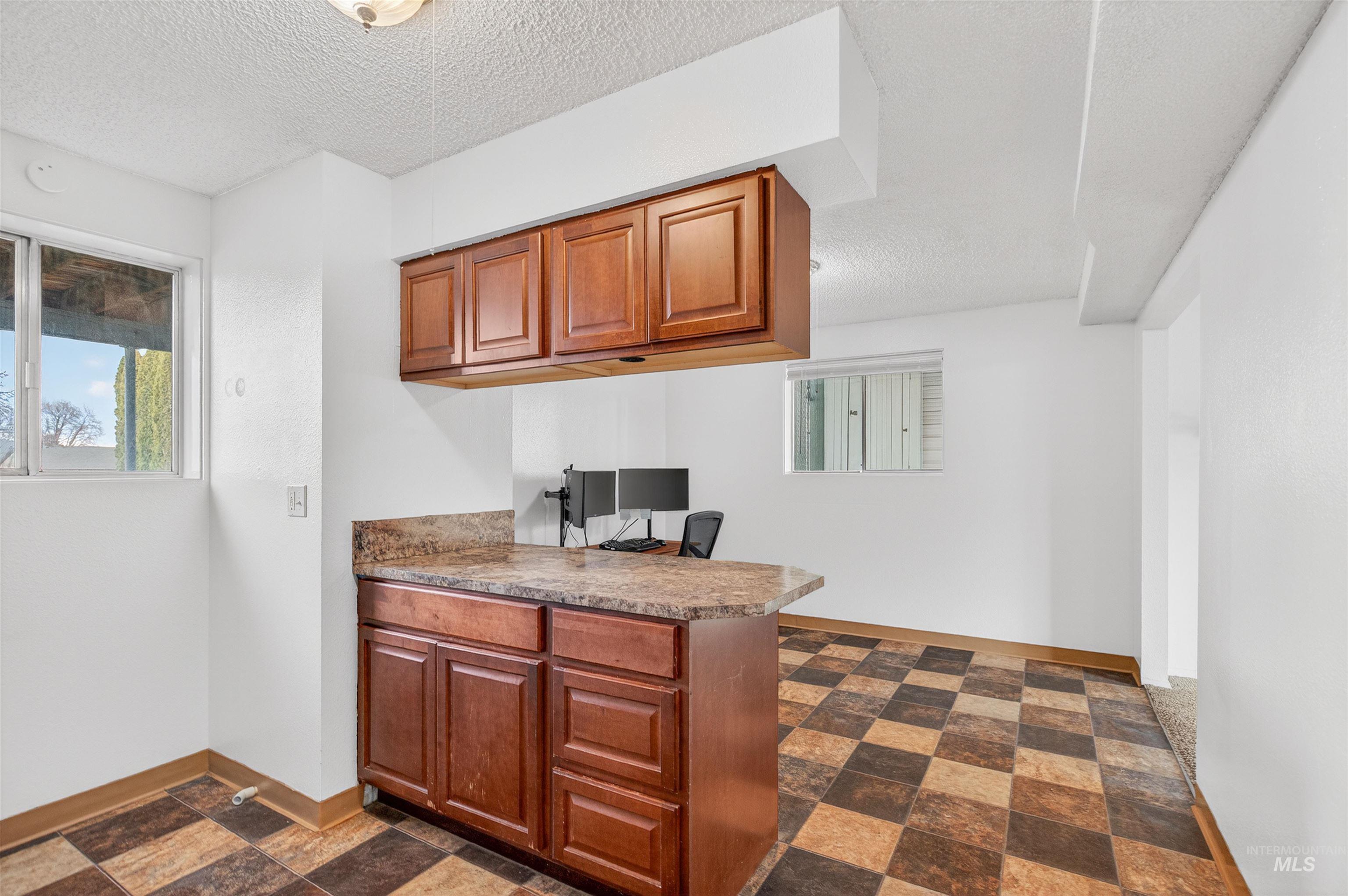 609 Linden Ave