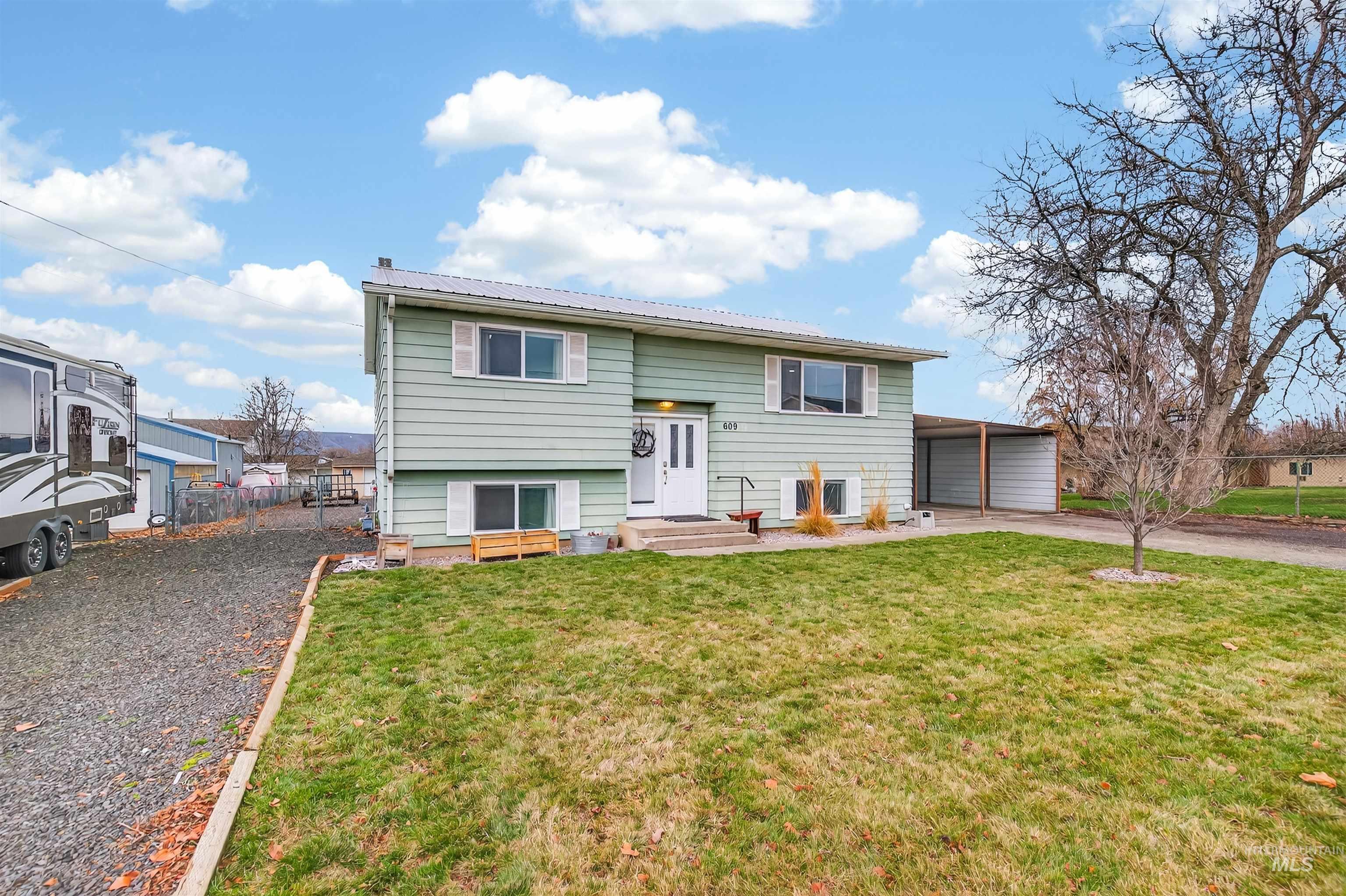609 Linden Ave