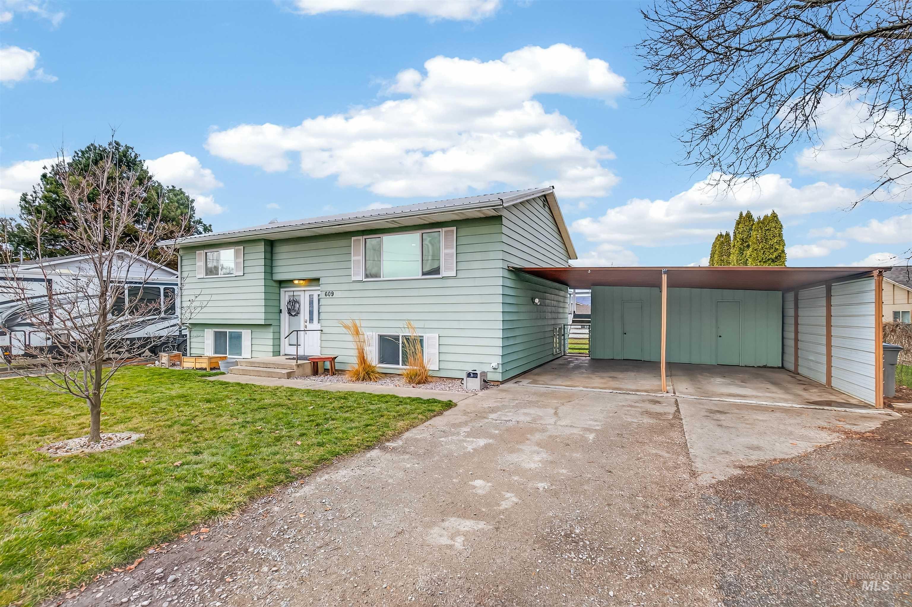 609 Linden Ave