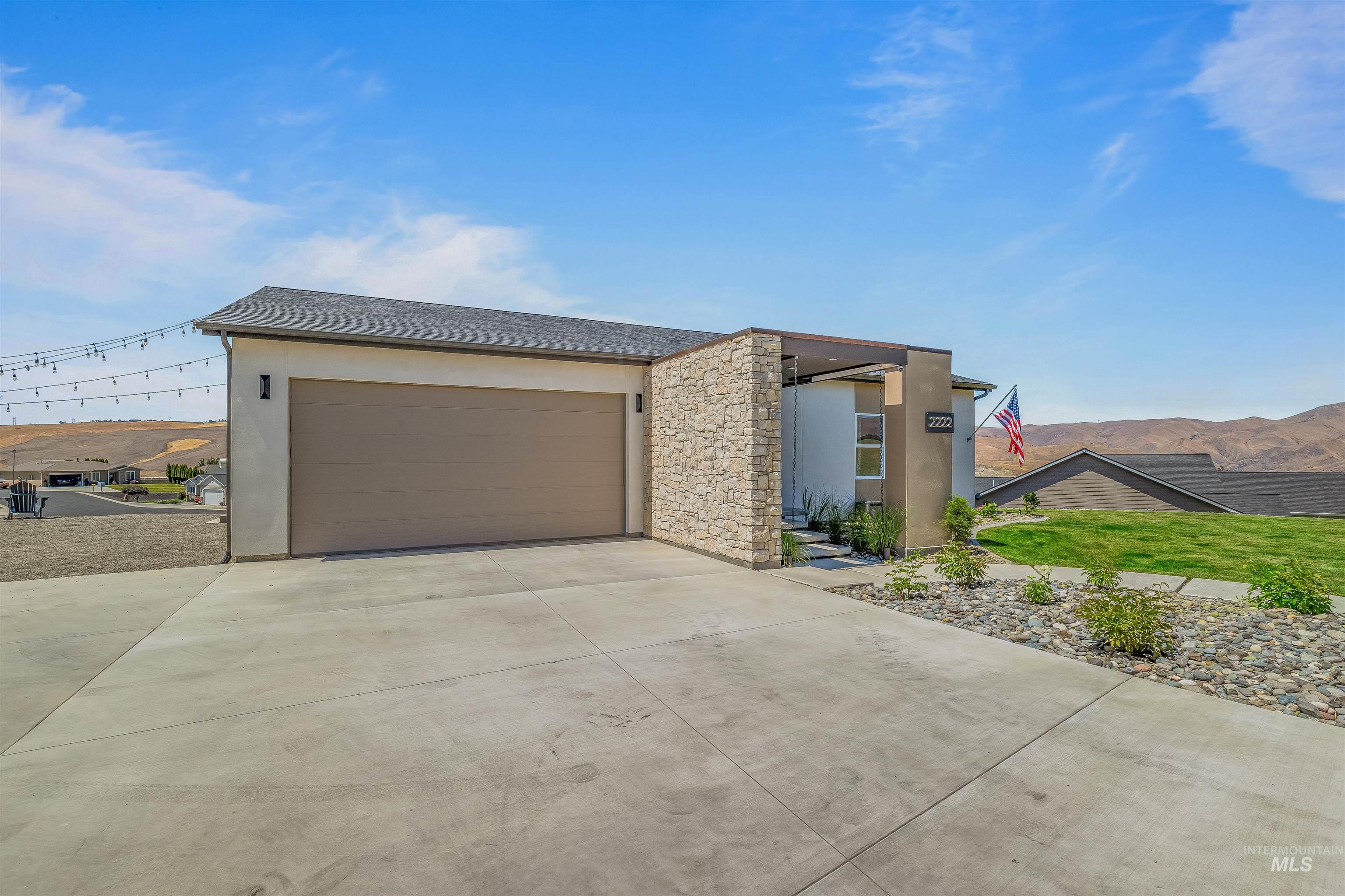 2222 Deer Pointe Drive