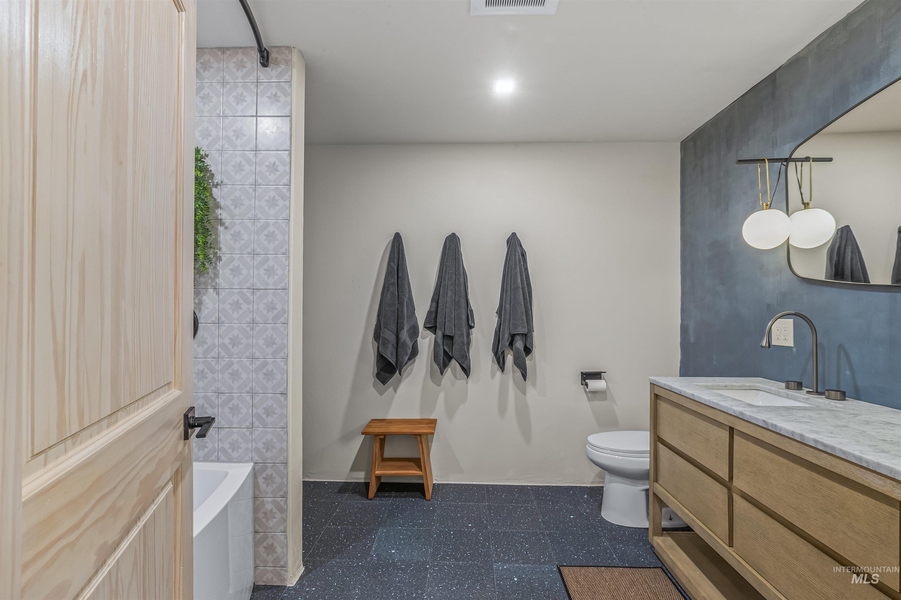 2222 Deer Pointe Drive