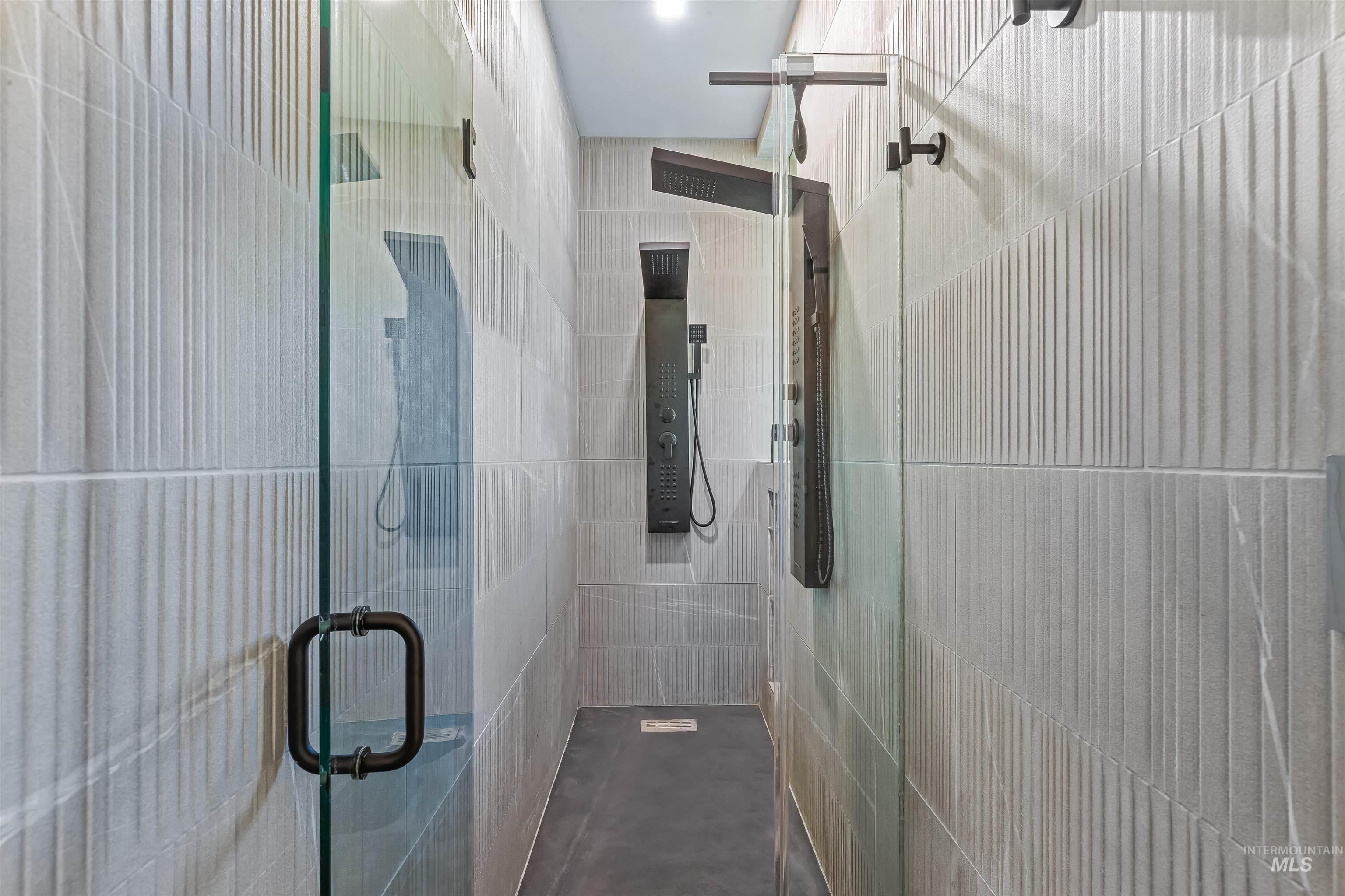 2222 Deer Pointe Drive