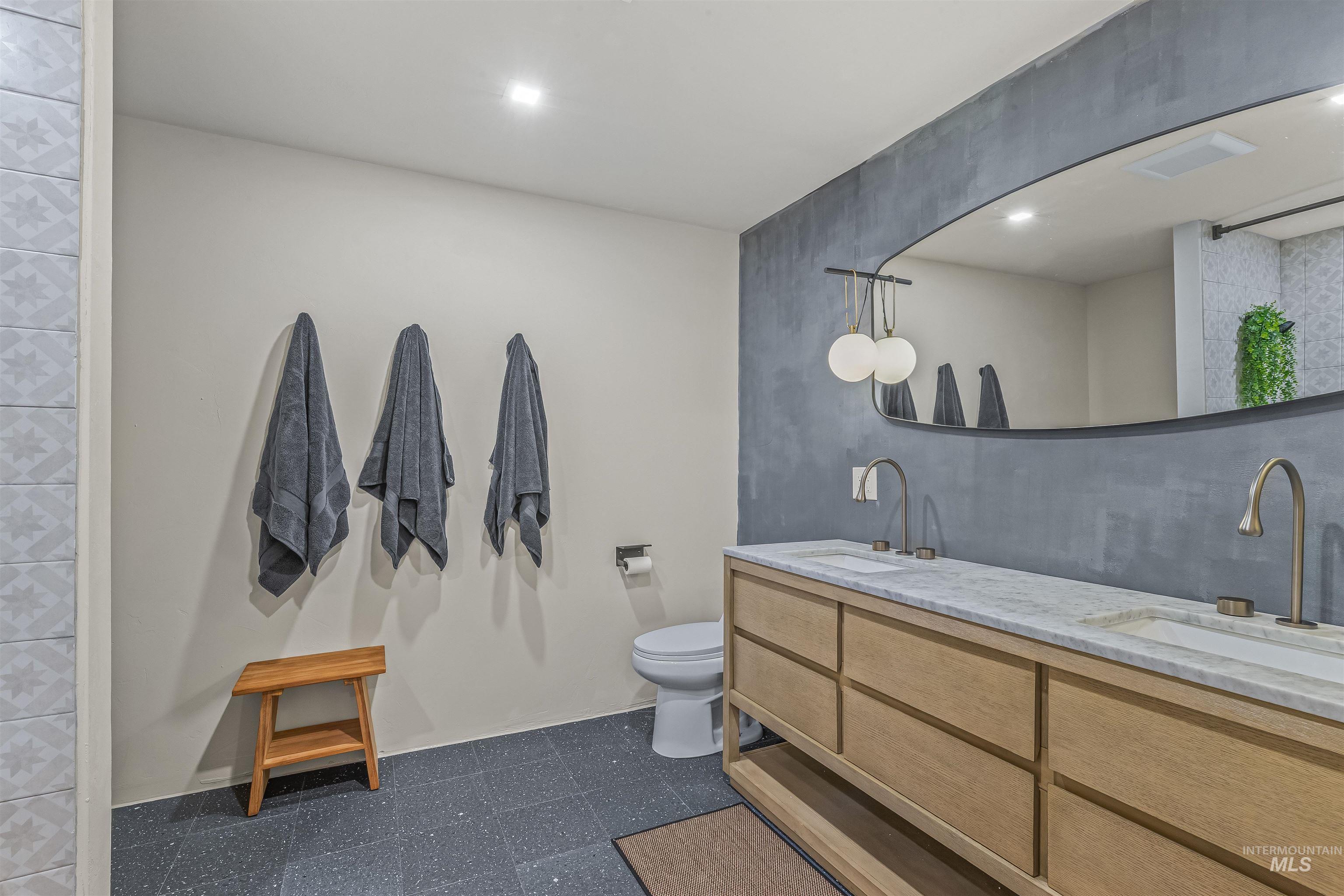 2222 Deer Pointe Drive