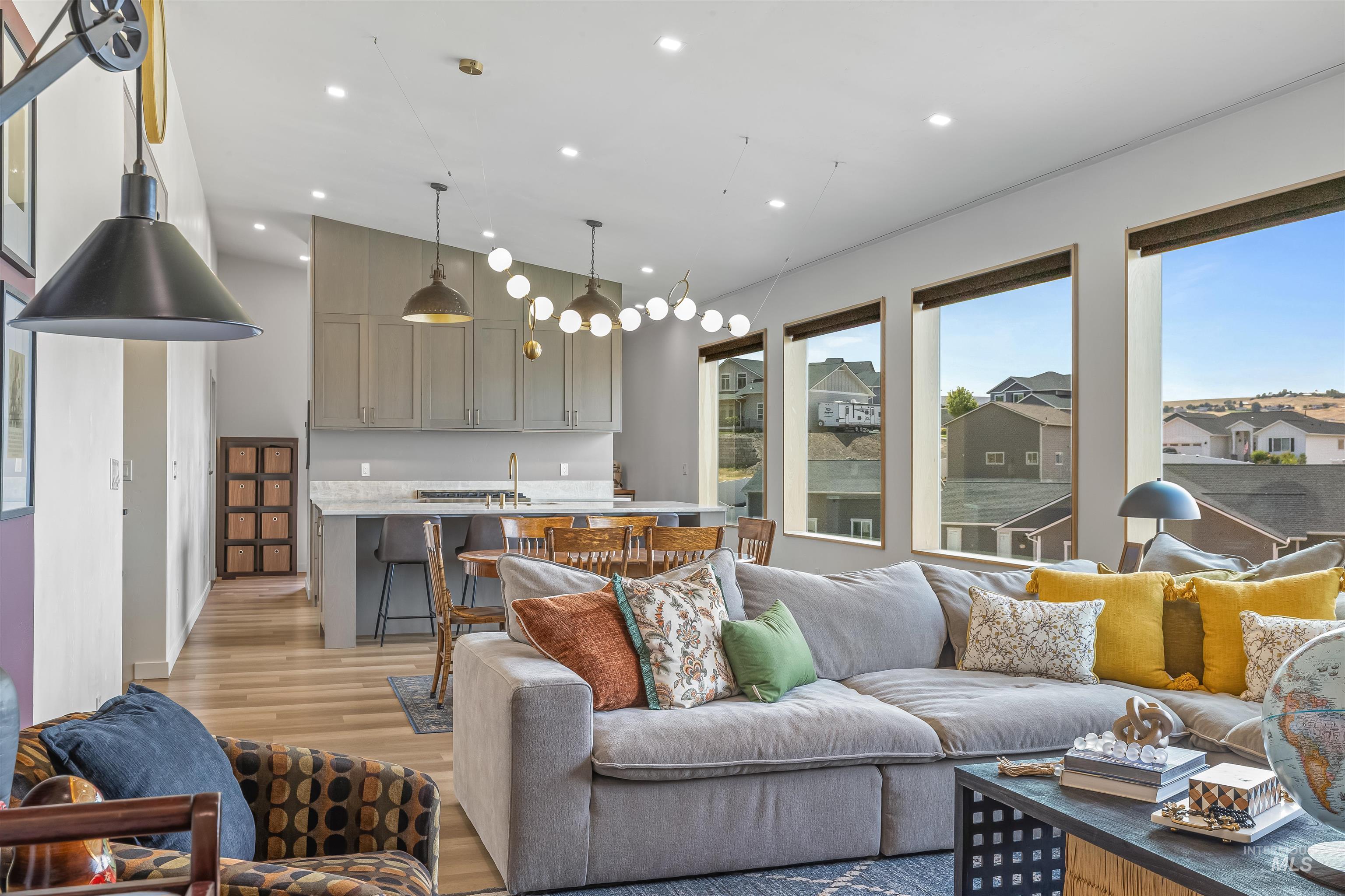 2222 Deer Pointe Drive