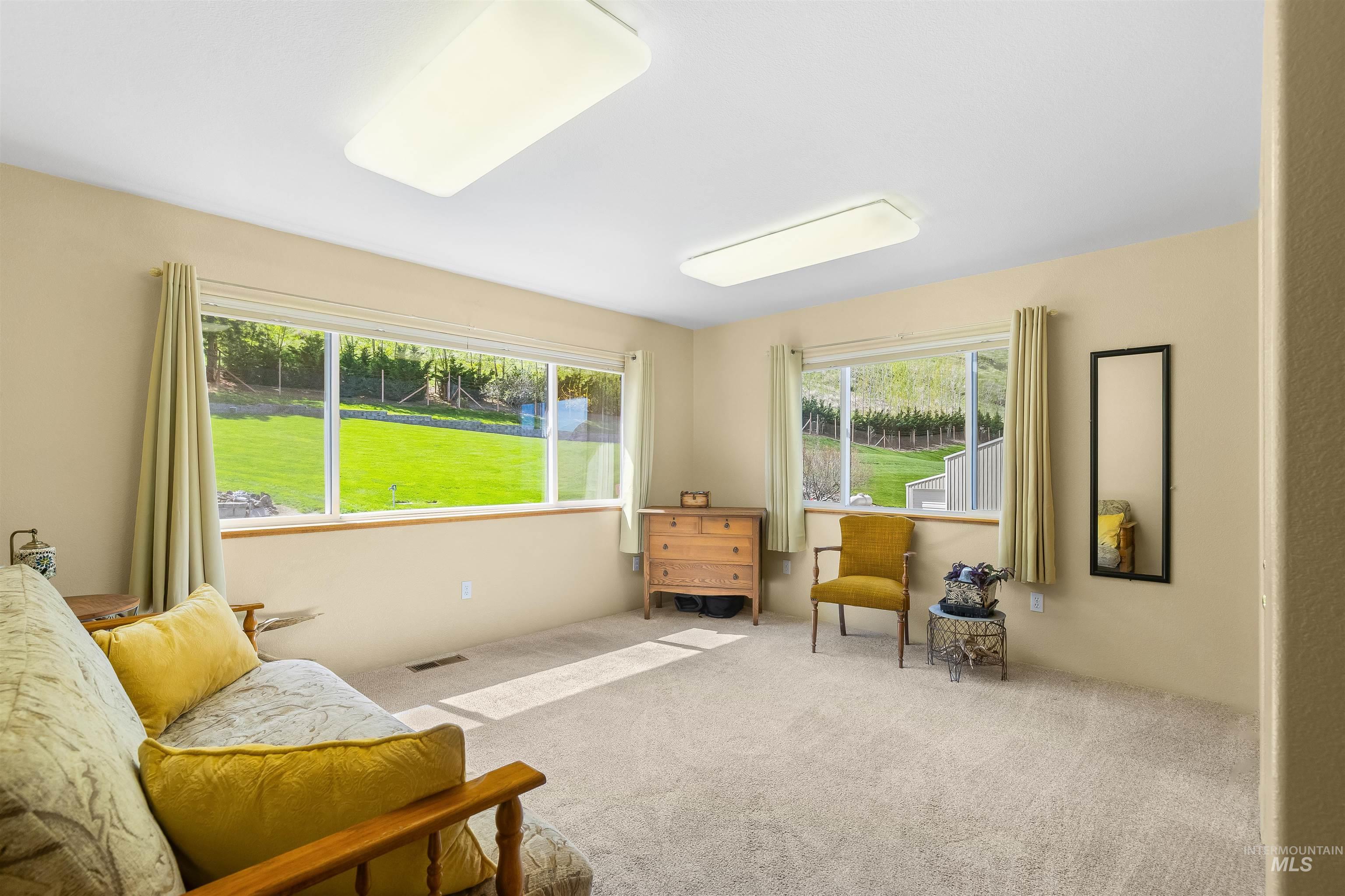 11056 Snake River Road