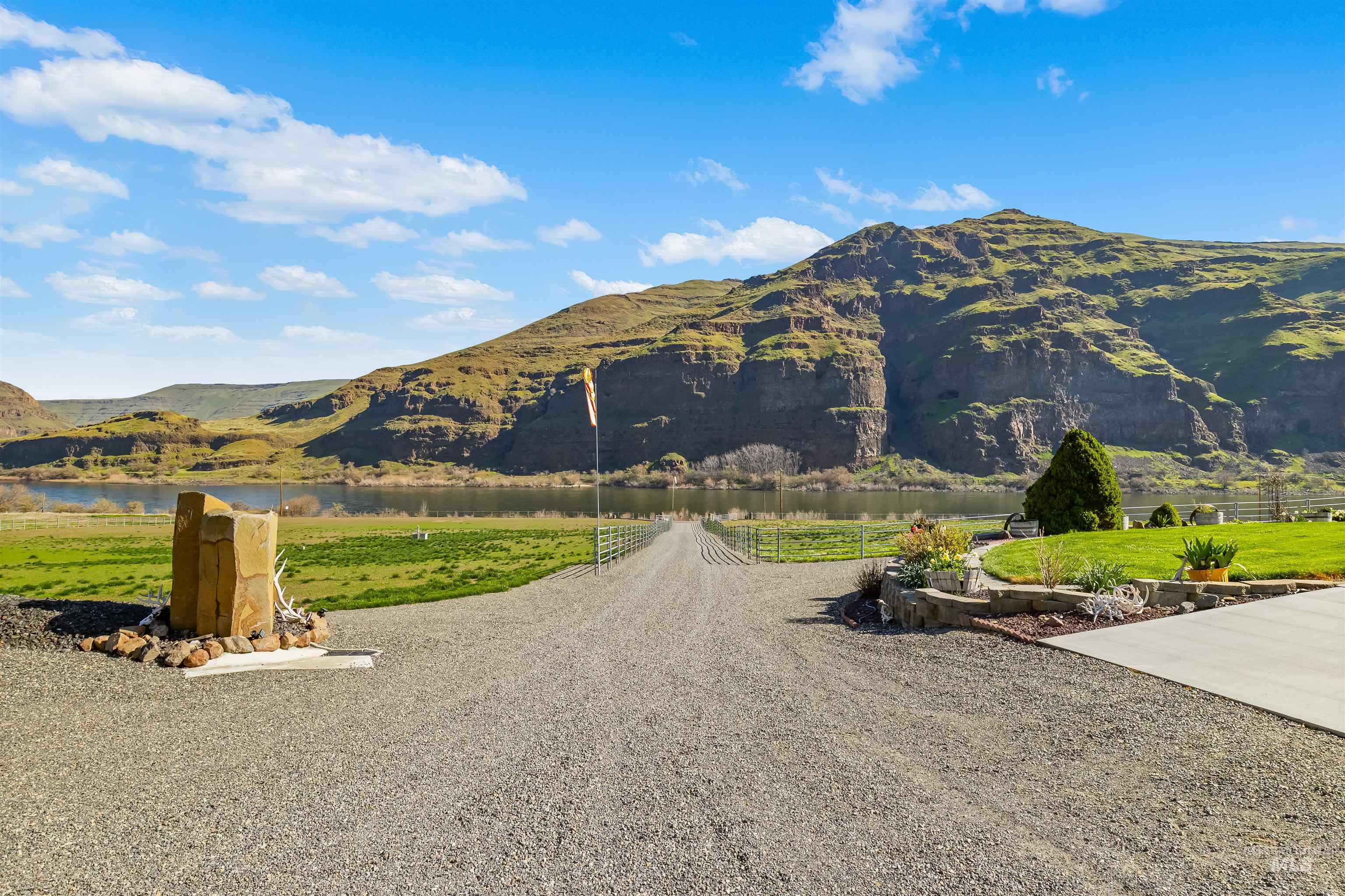 11056 Snake River Road