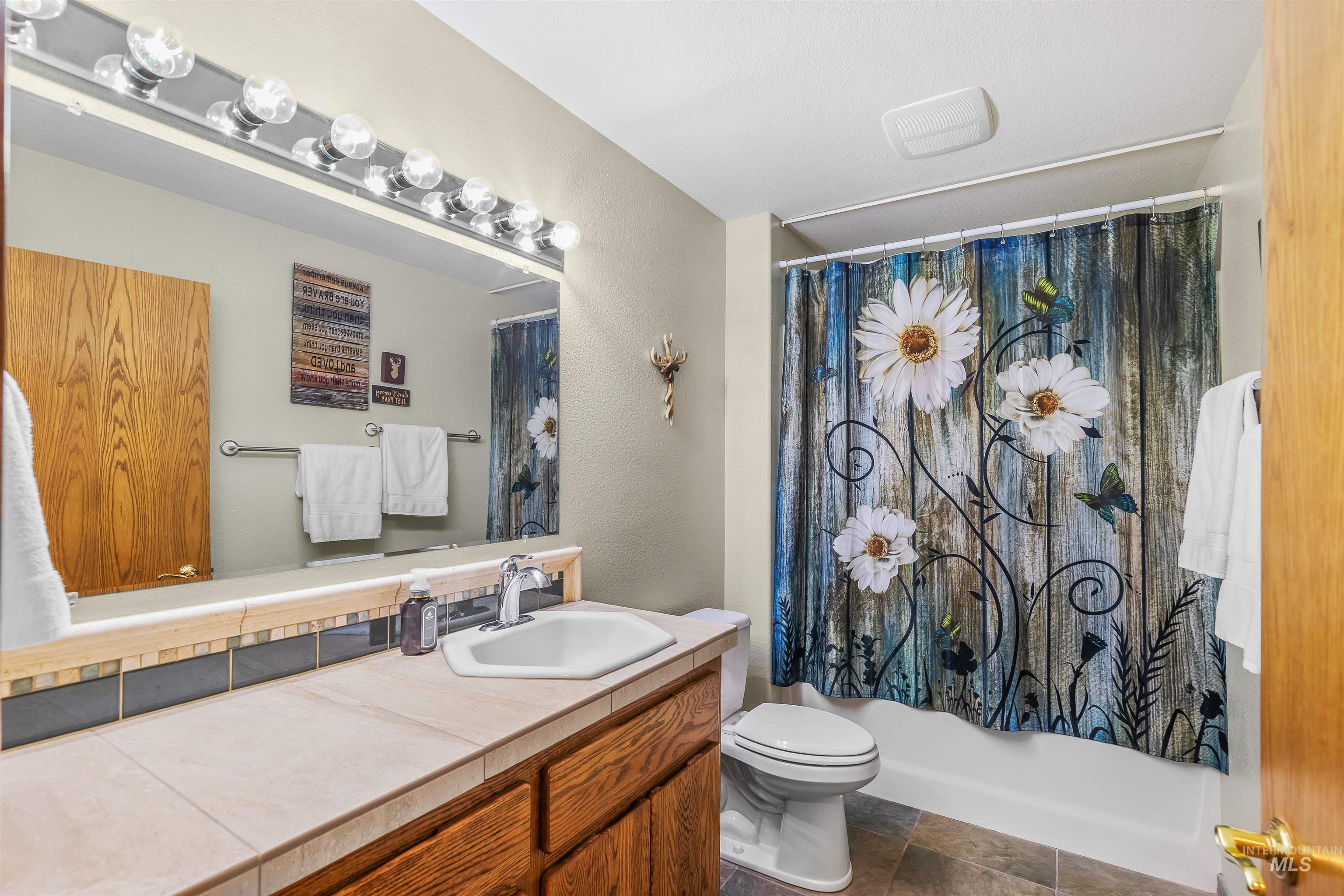 11056 Snake River Road