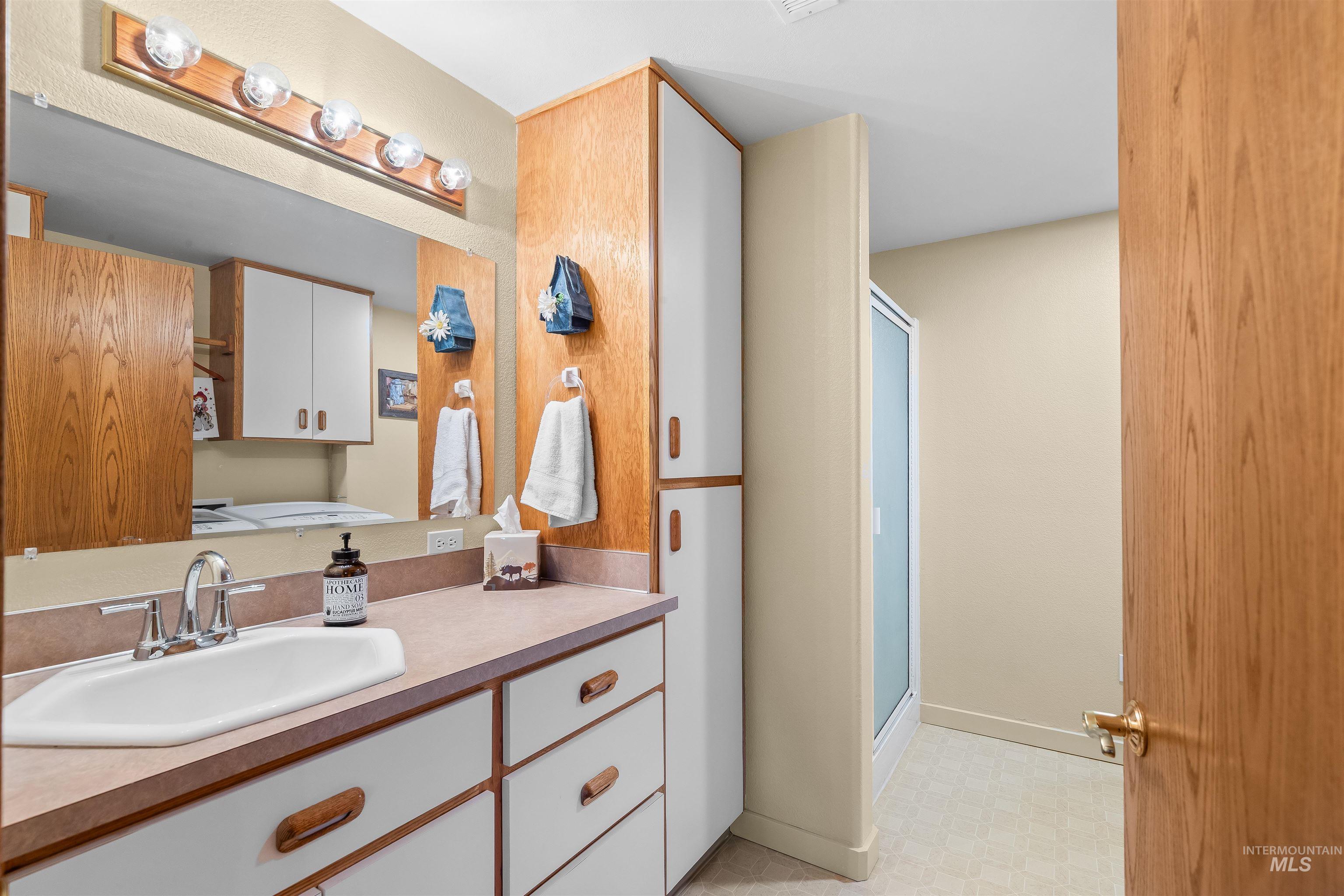 11056 Snake River Road