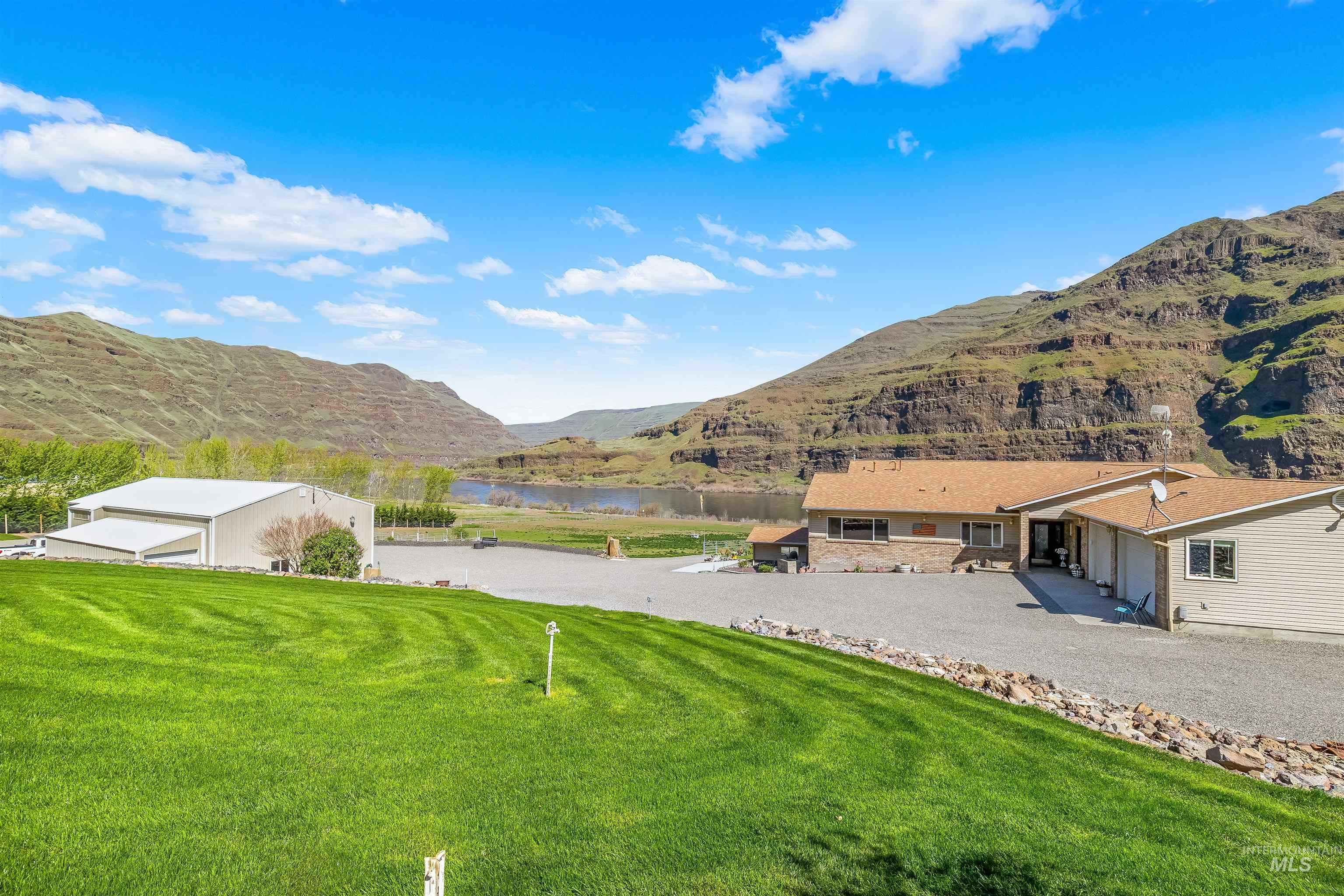 11056 Snake River Road