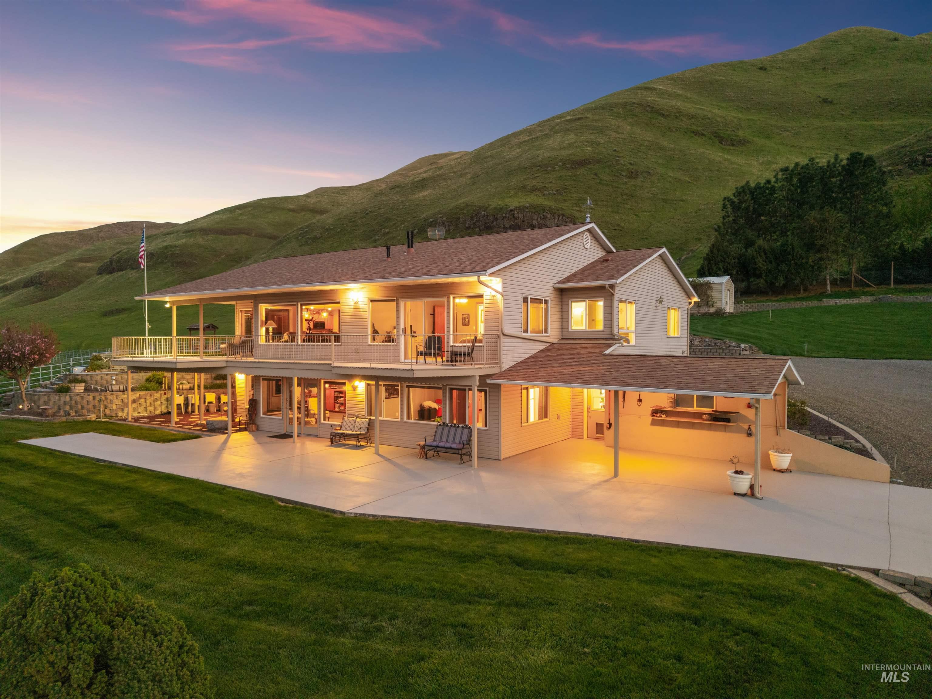 11056 Snake River Road