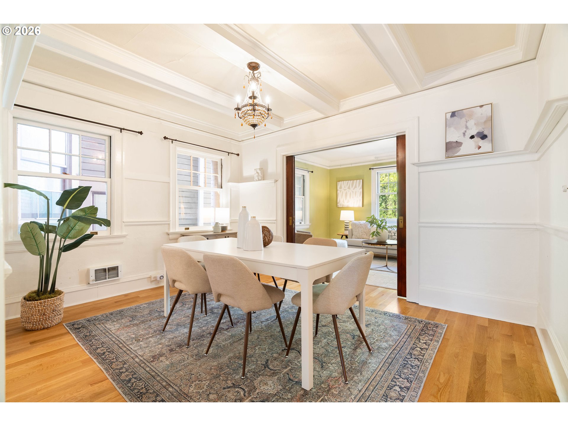118 NW KING AVE 21