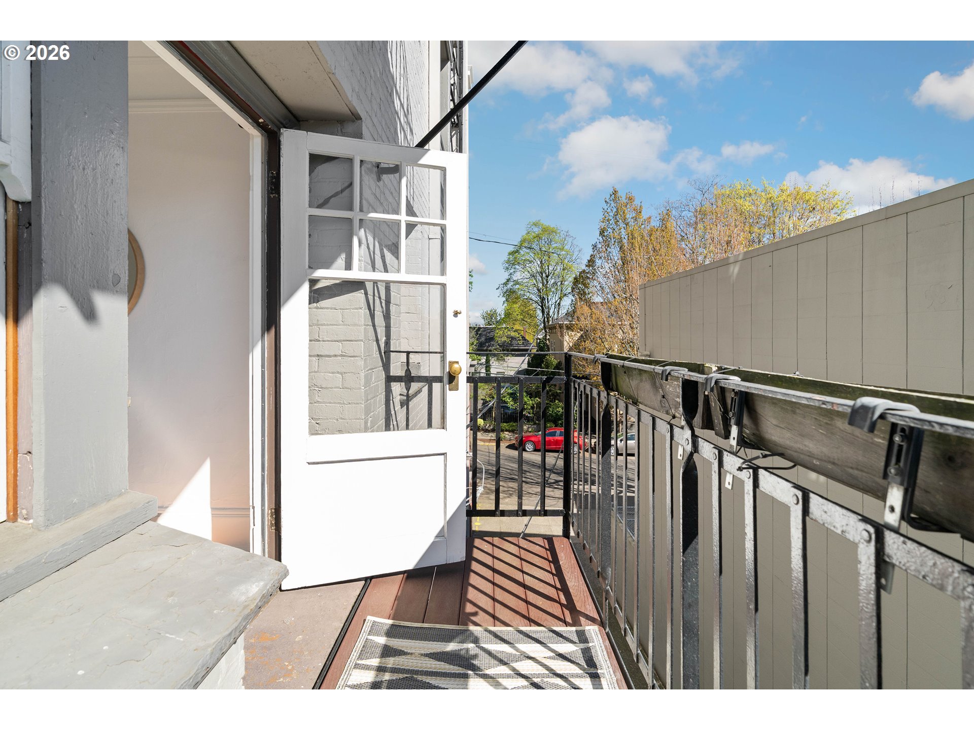118 NW KING AVE 21
