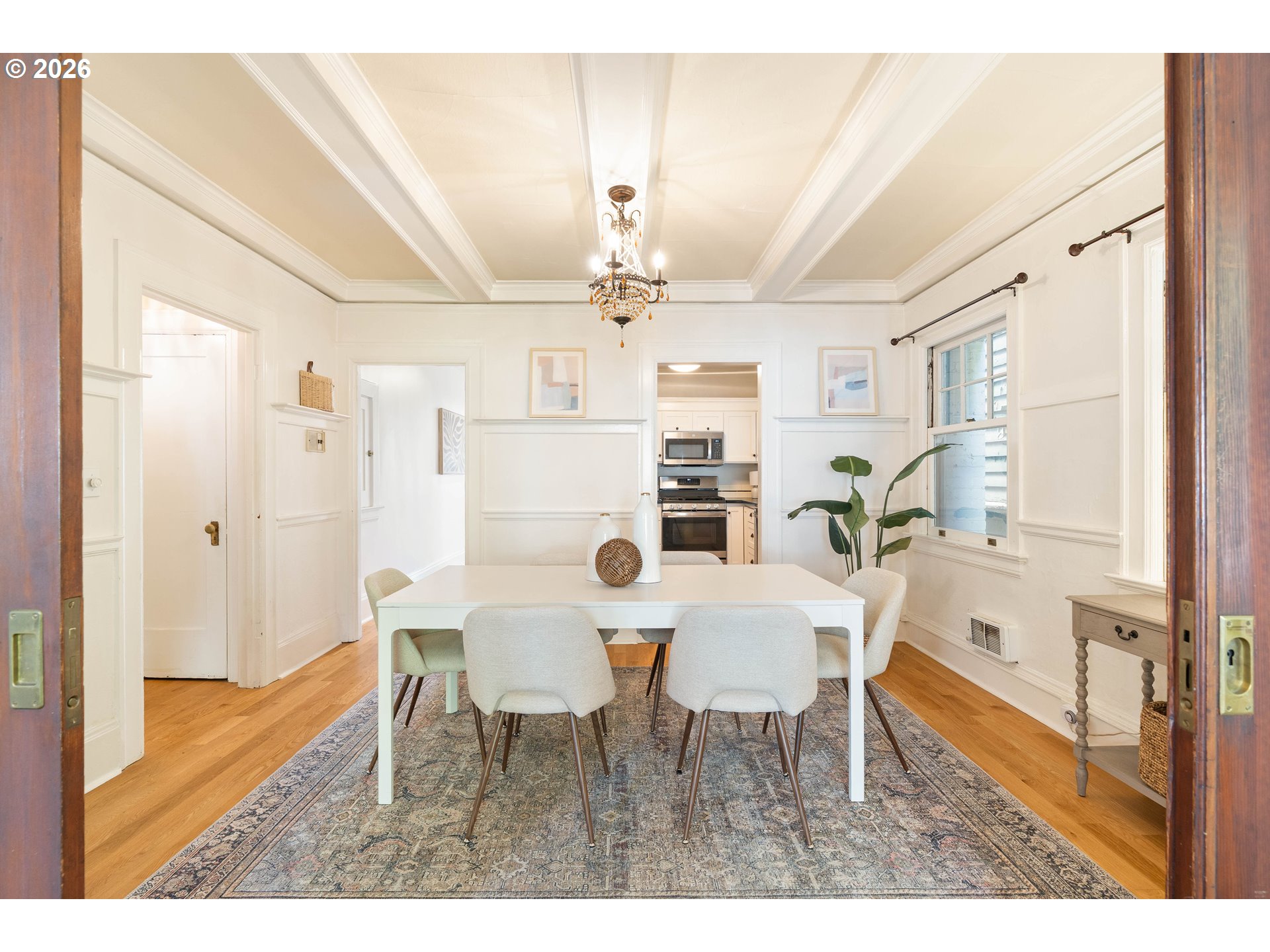 118 NW KING AVE 21