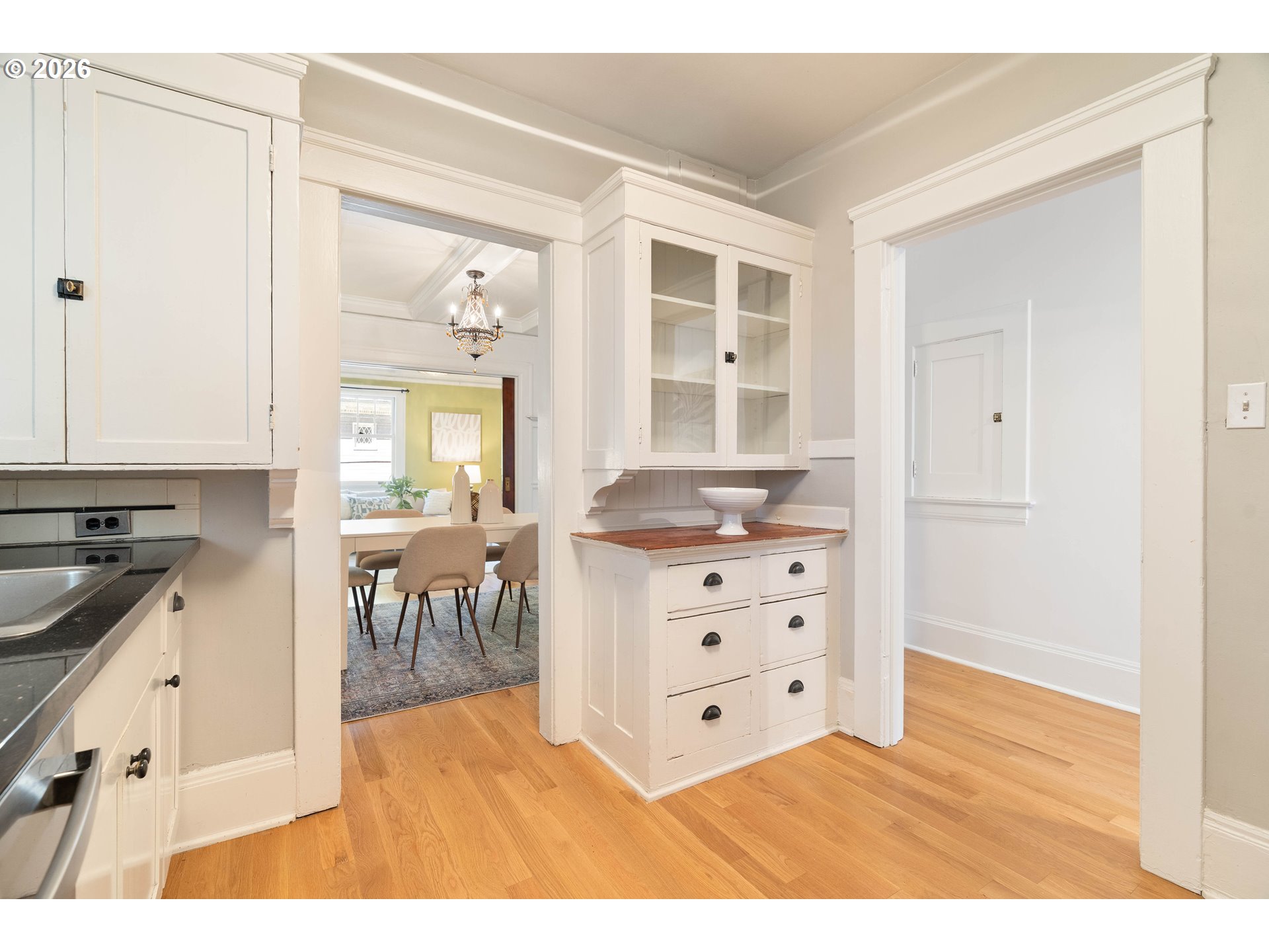 118 NW KING AVE 21
