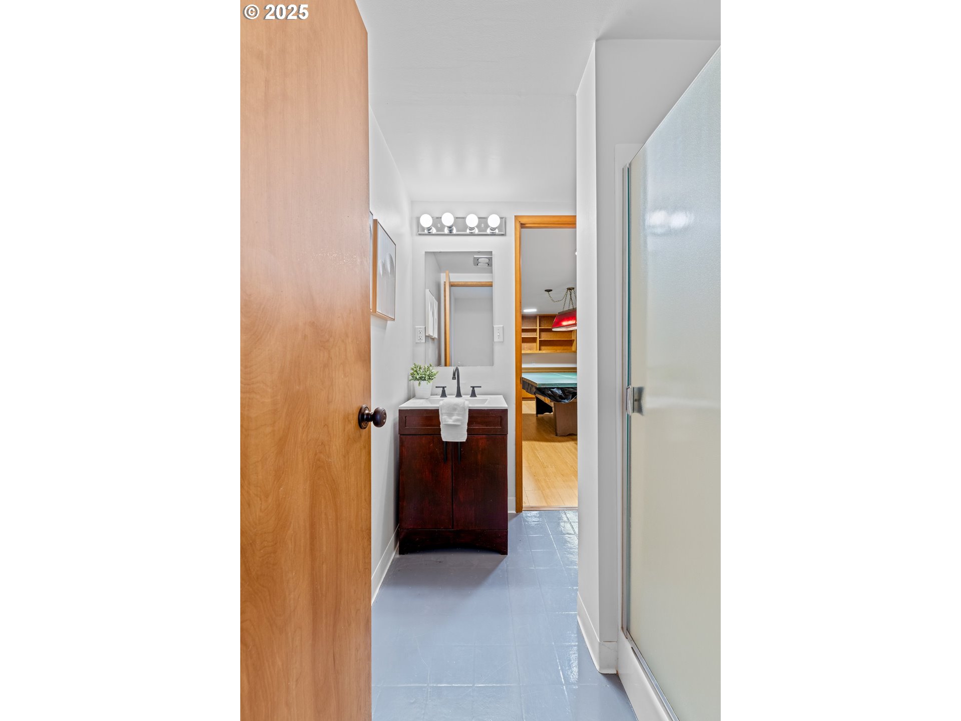 47 TANGLEWOOD DR, Lake Oswego