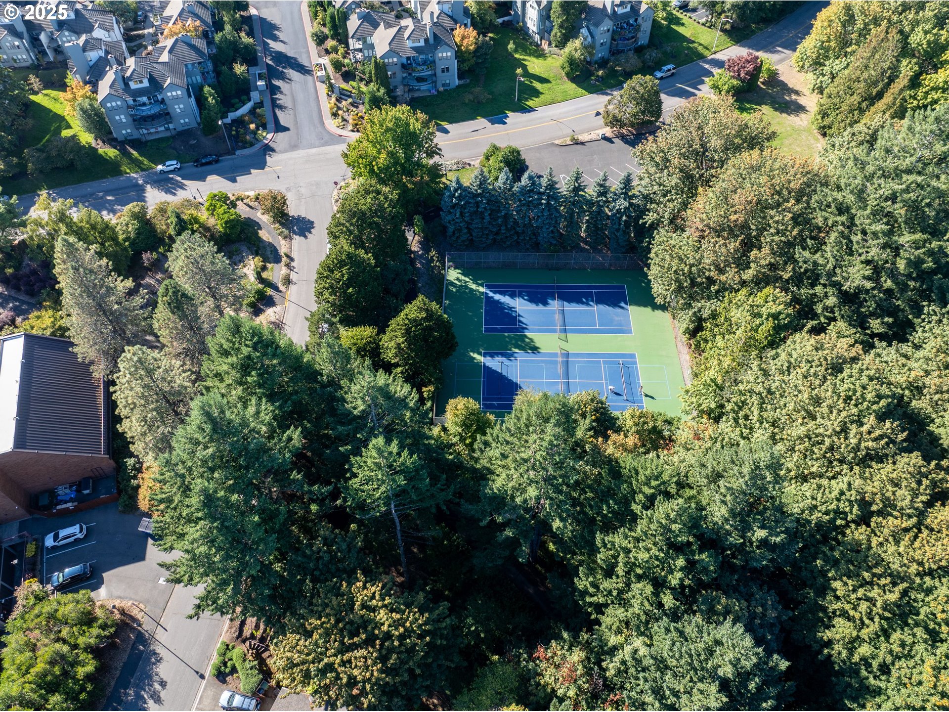 47 TANGLEWOOD DR, Lake Oswego