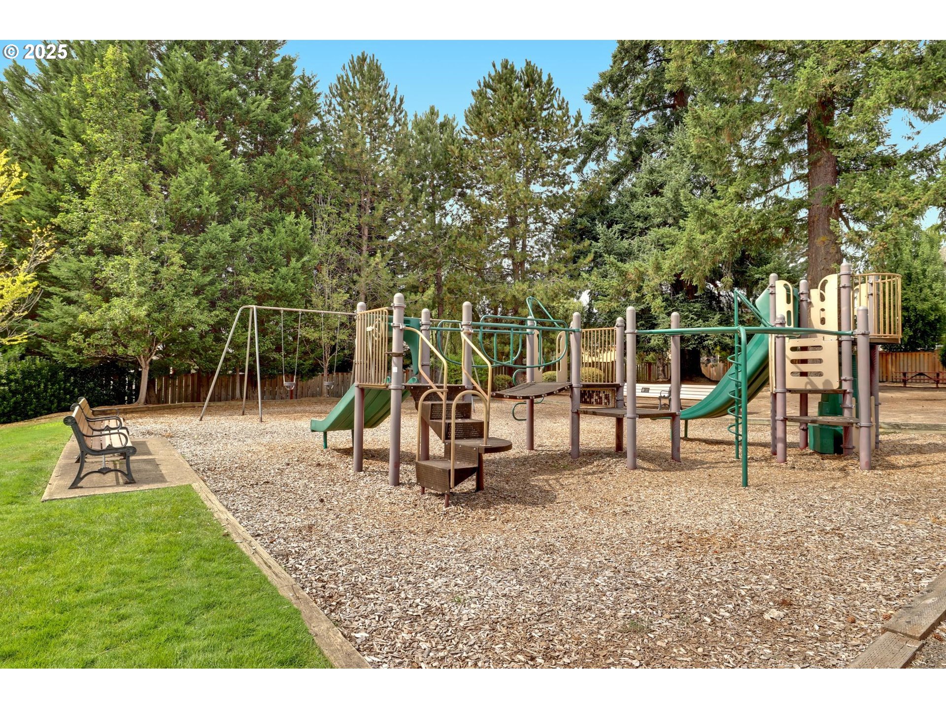 14006 NW LAKEVIEW DR