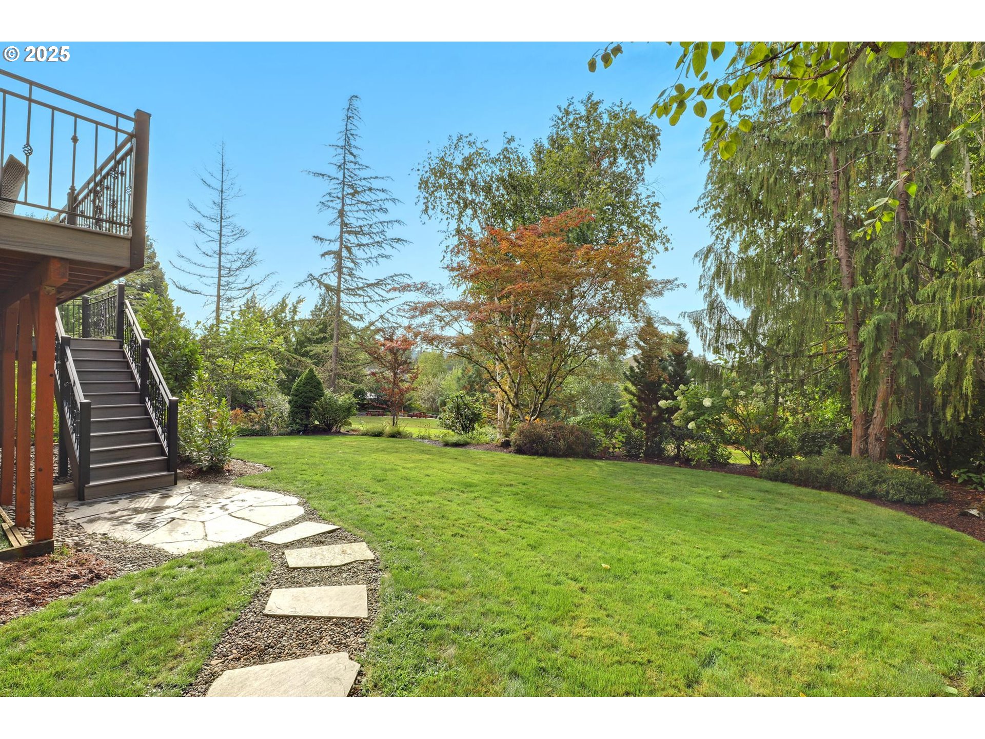 14006 NW LAKEVIEW DR