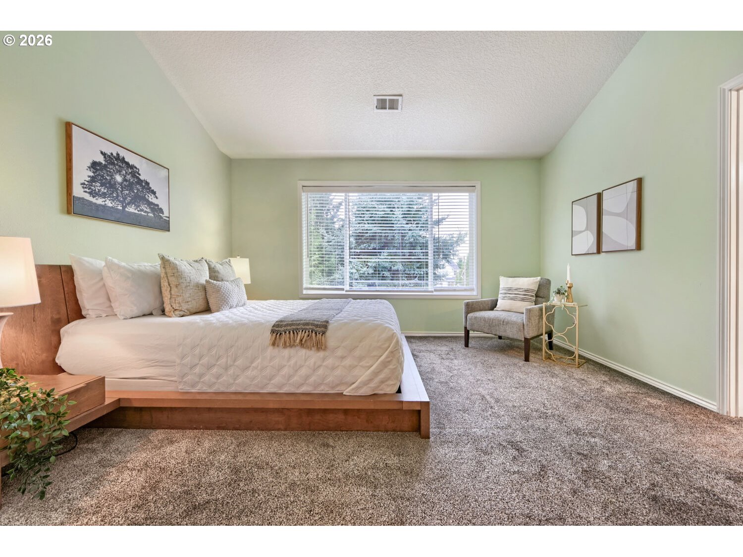 2850 WHITE SALMON CT