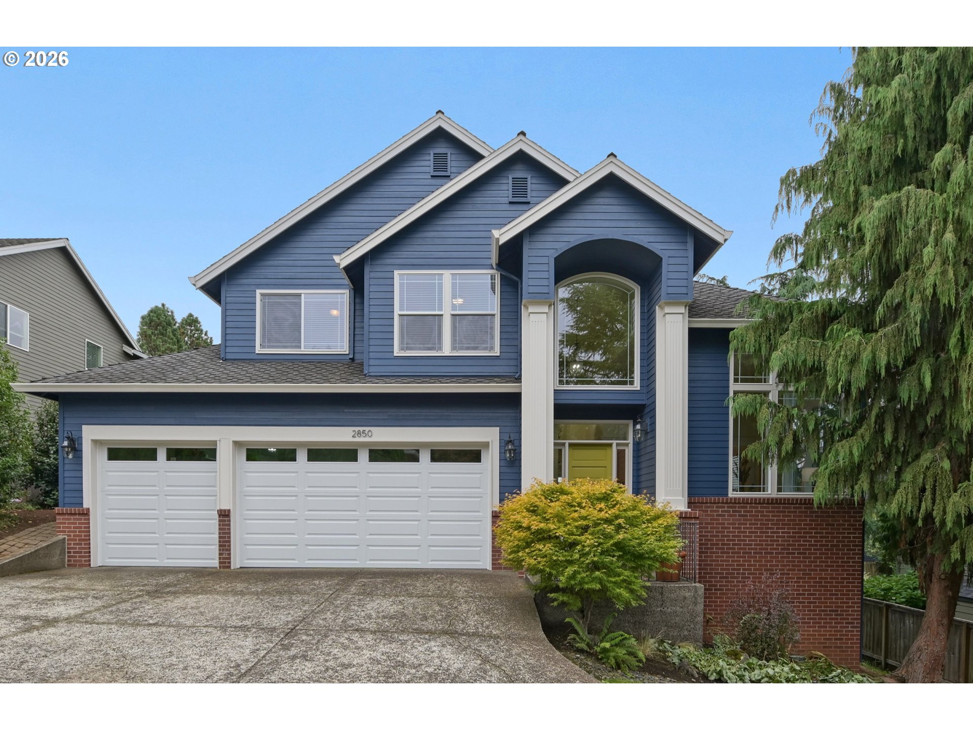 2850 WHITE SALMON CT