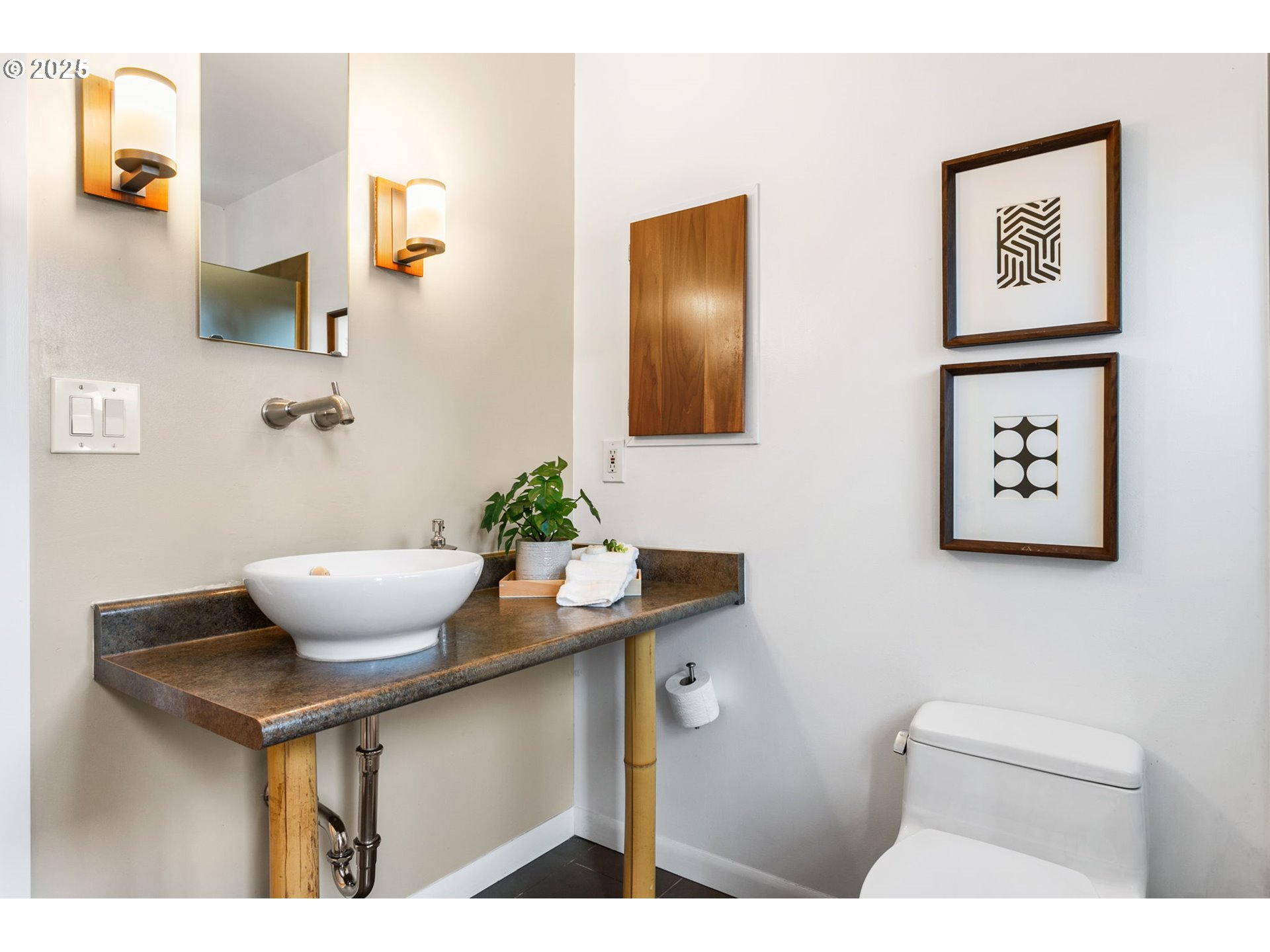 135 SW DEVONWOOD AVE