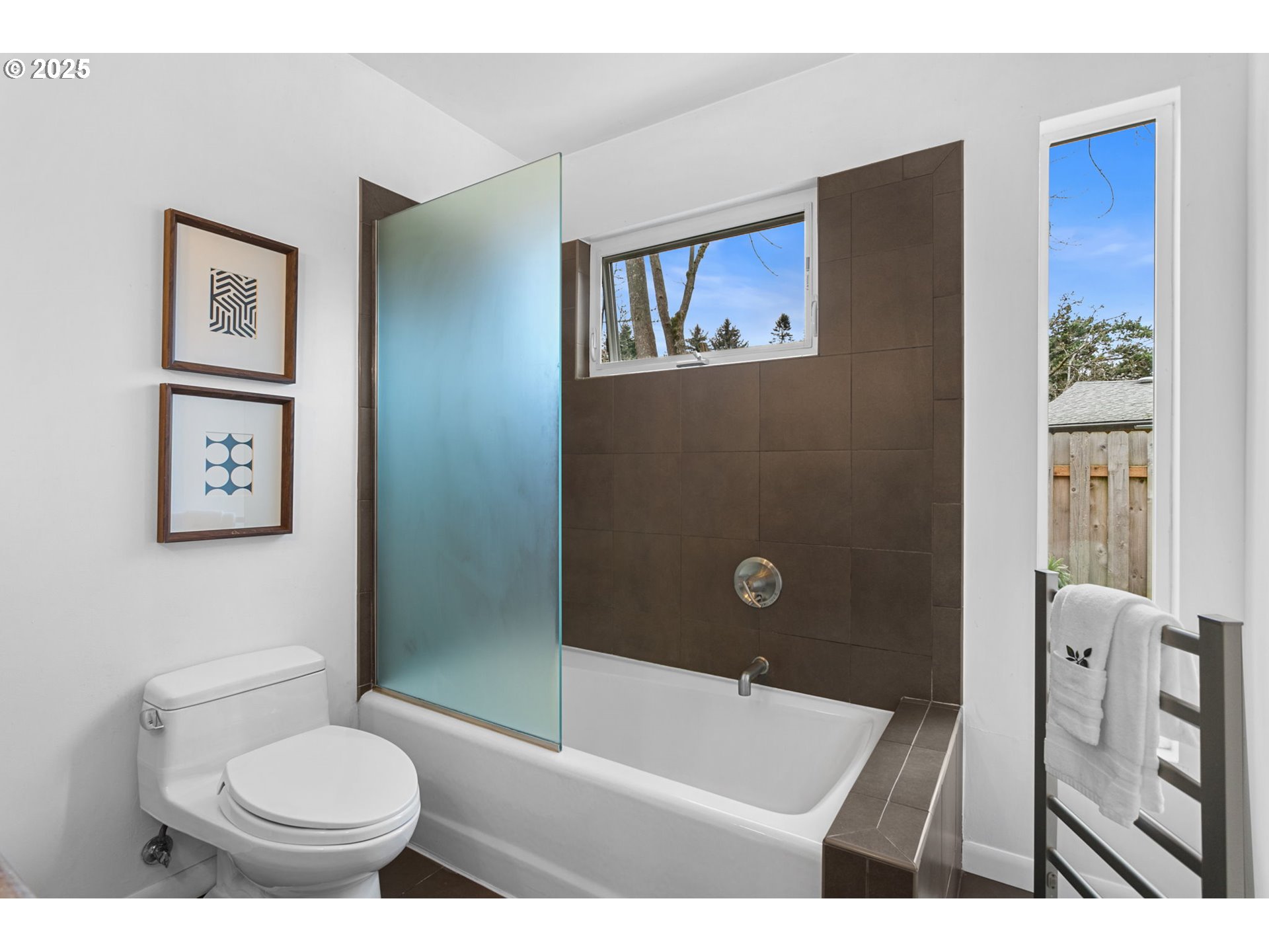 135 SW DEVONWOOD AVE