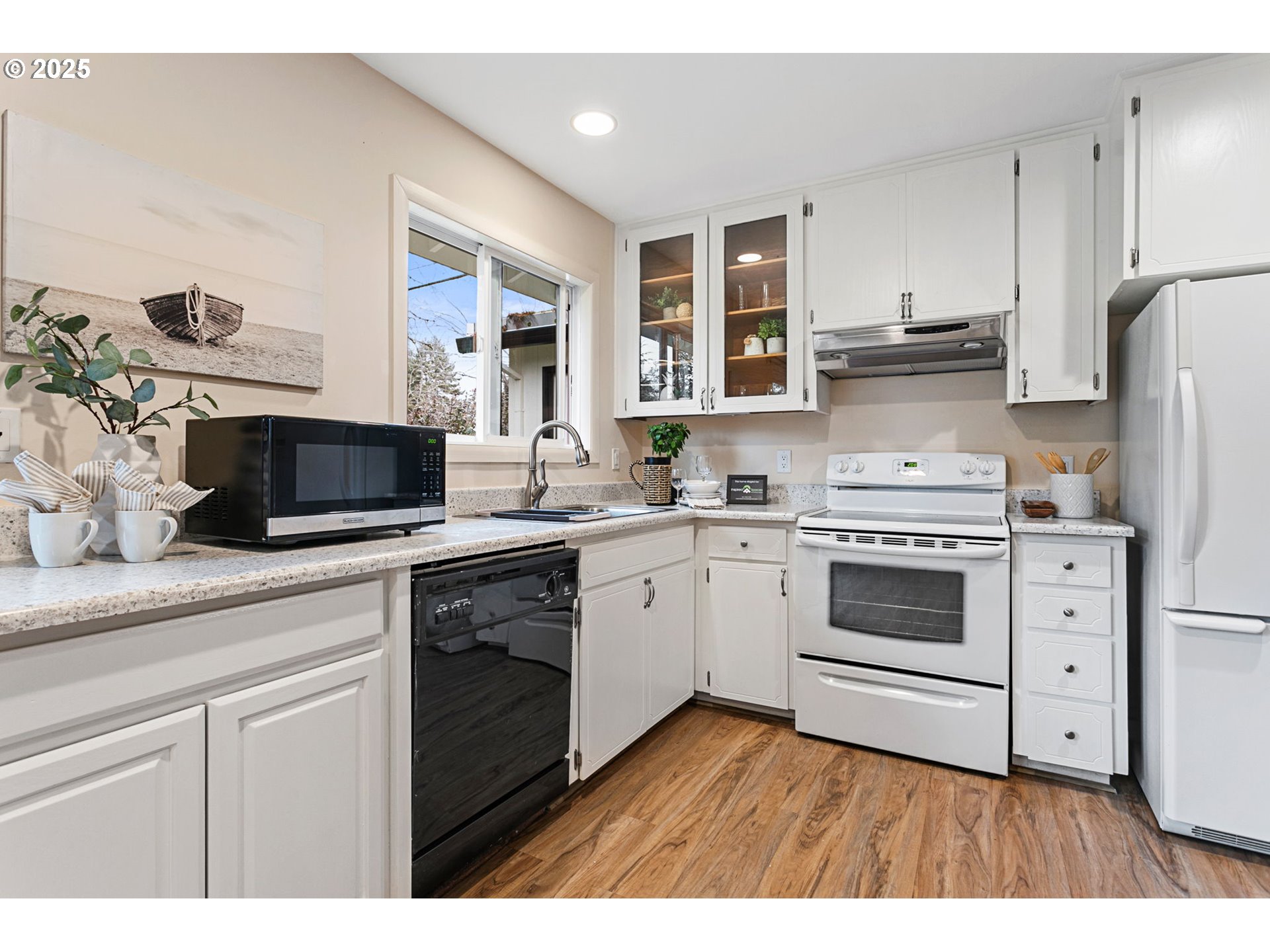 135 SW DEVONWOOD AVE