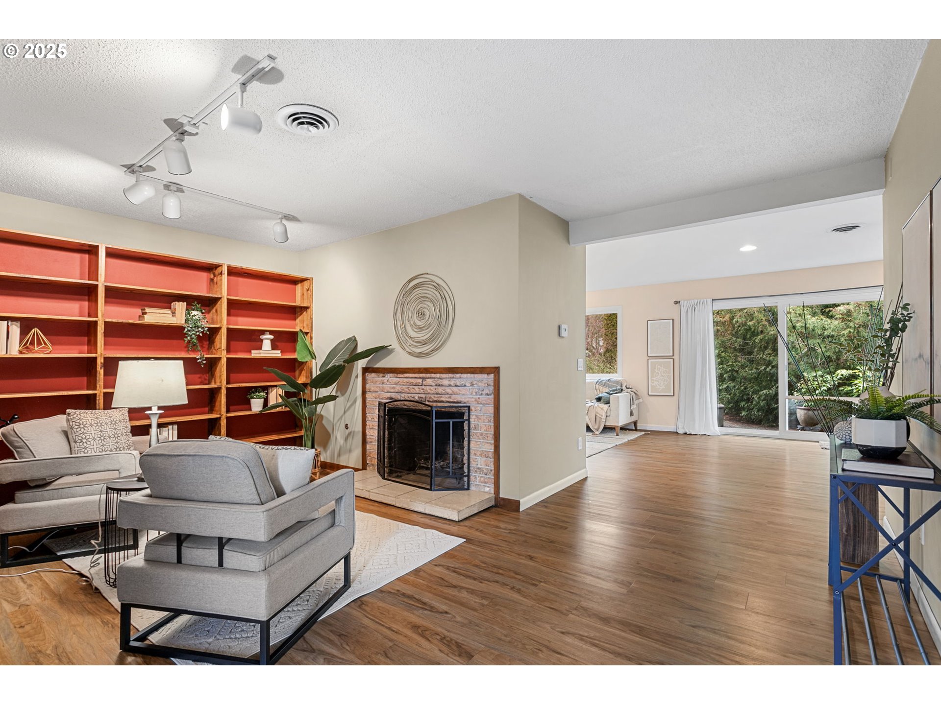 135 SW DEVONWOOD AVE