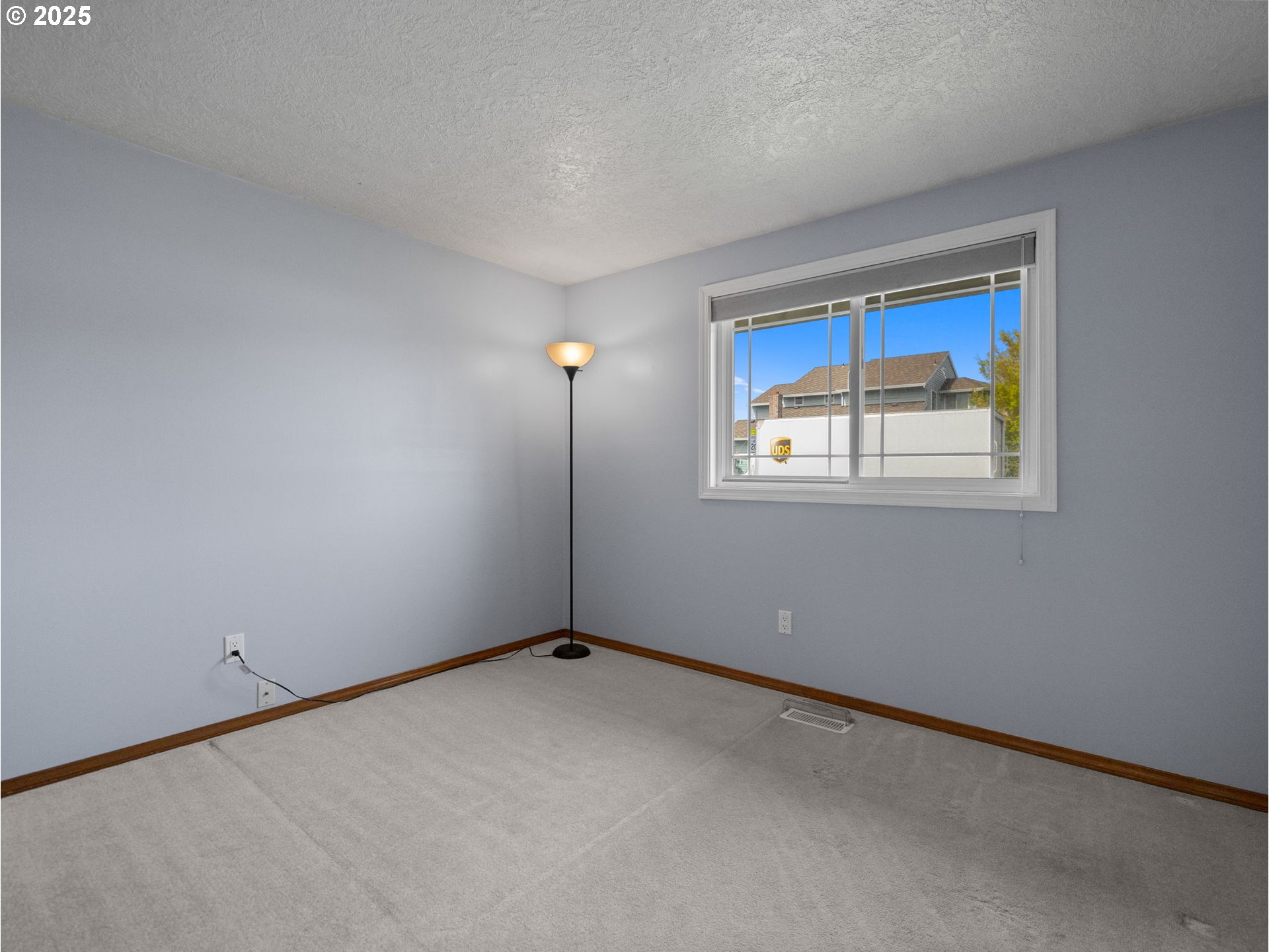 462 NE 24TH ST