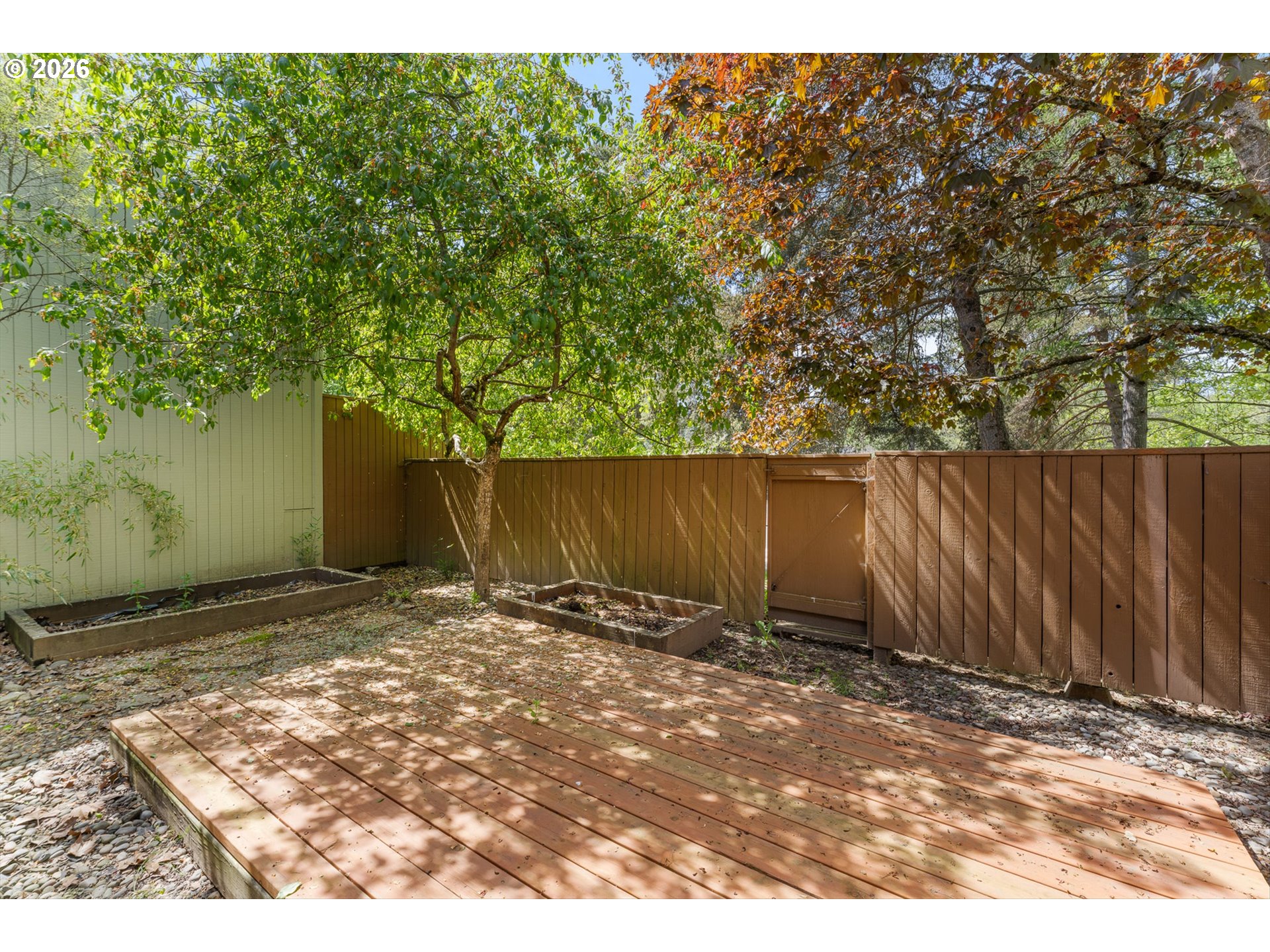1865 NW ROLLING HILL DR