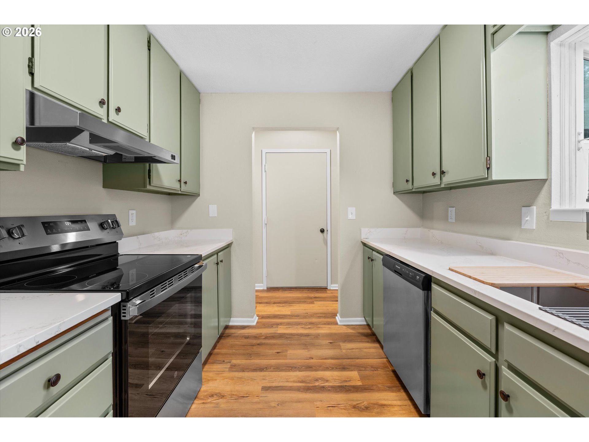 1865 NW ROLLING HILL DR