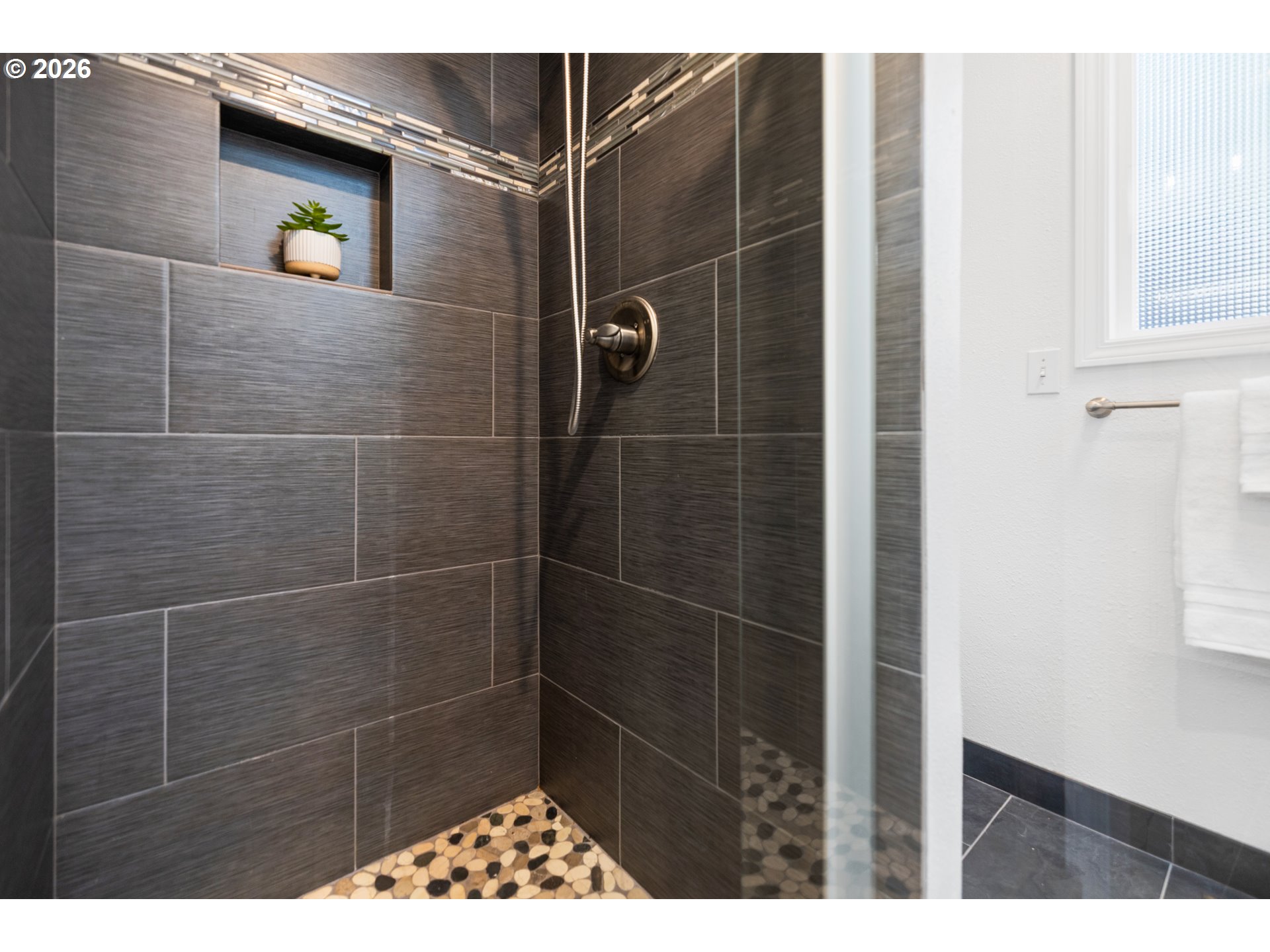 4937 SW HUMPHREY PARK RD