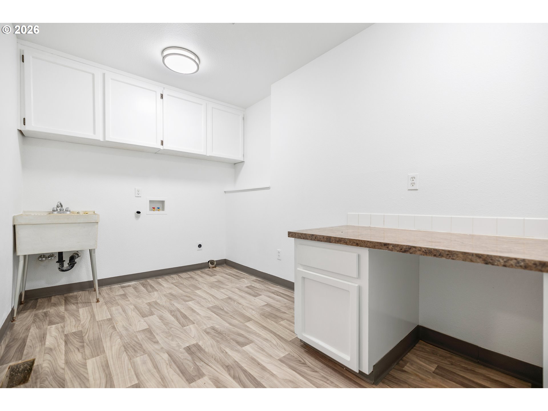 4937 SW HUMPHREY PARK RD