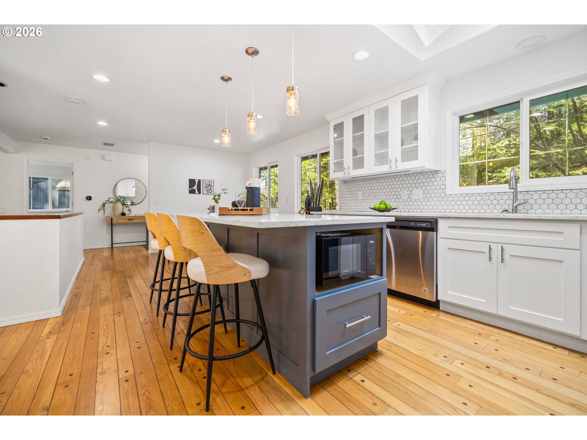 4937 SW HUMPHREY PARK RD