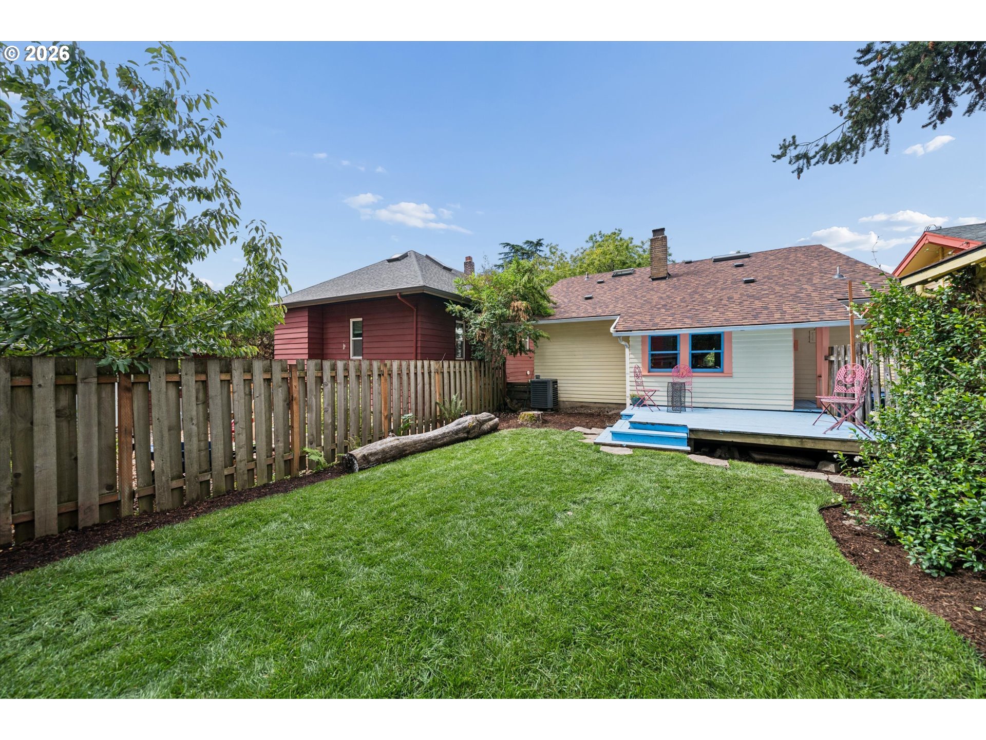 1820 SE 43RD AVE