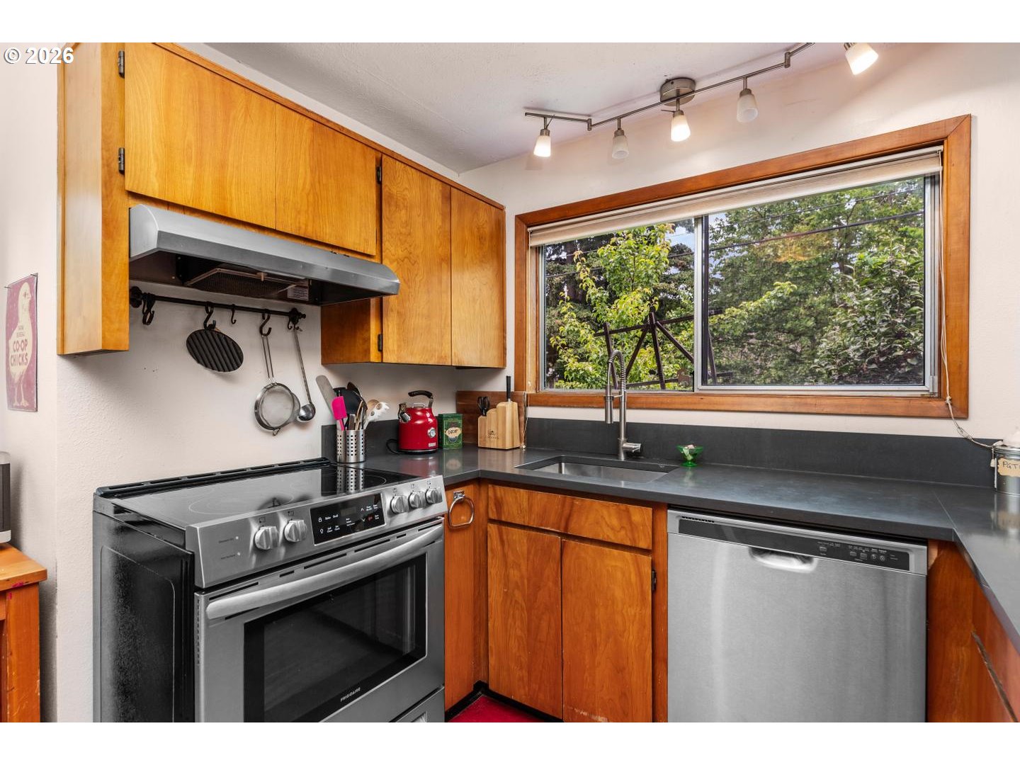 245 SE 108TH AVE