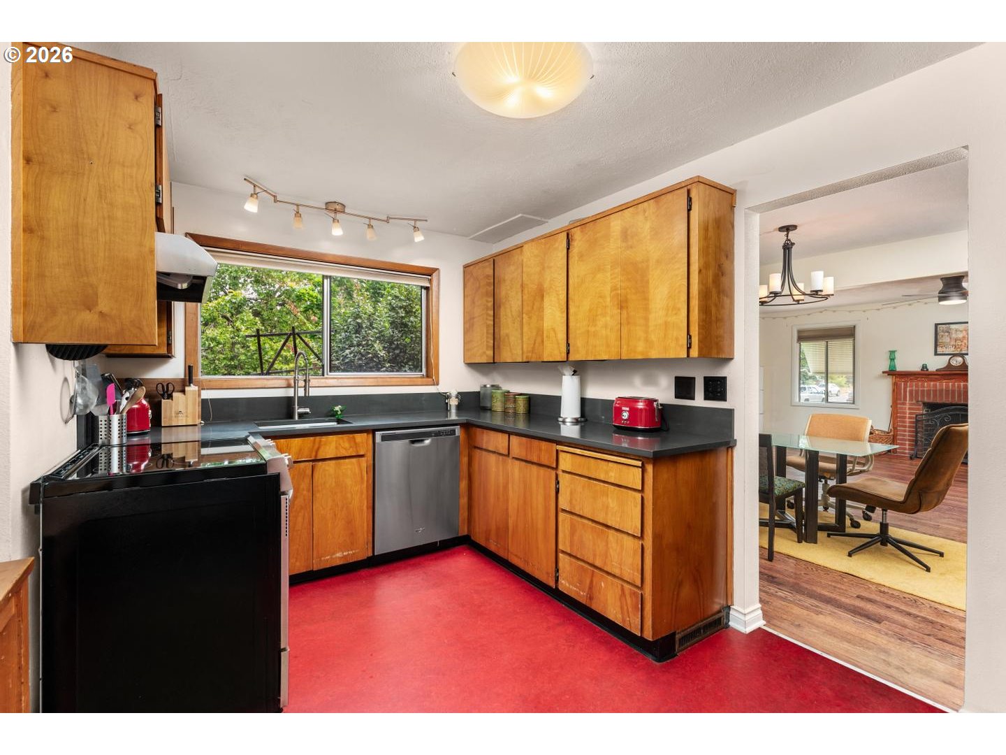 245 SE 108TH AVE