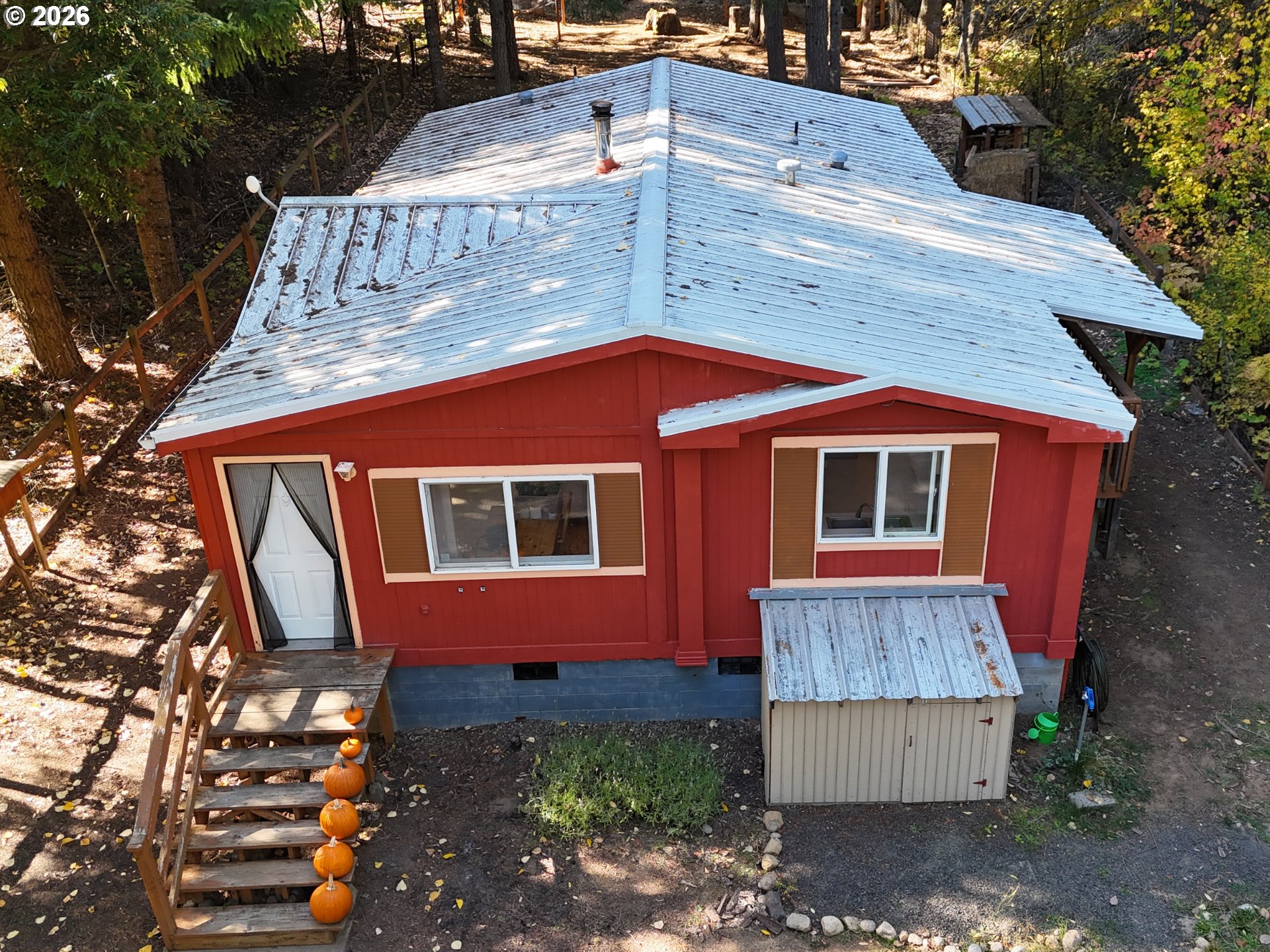 8520 CLEAR CREEK RD