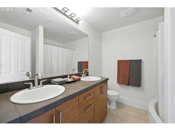 700 NW 118TH AVE 103