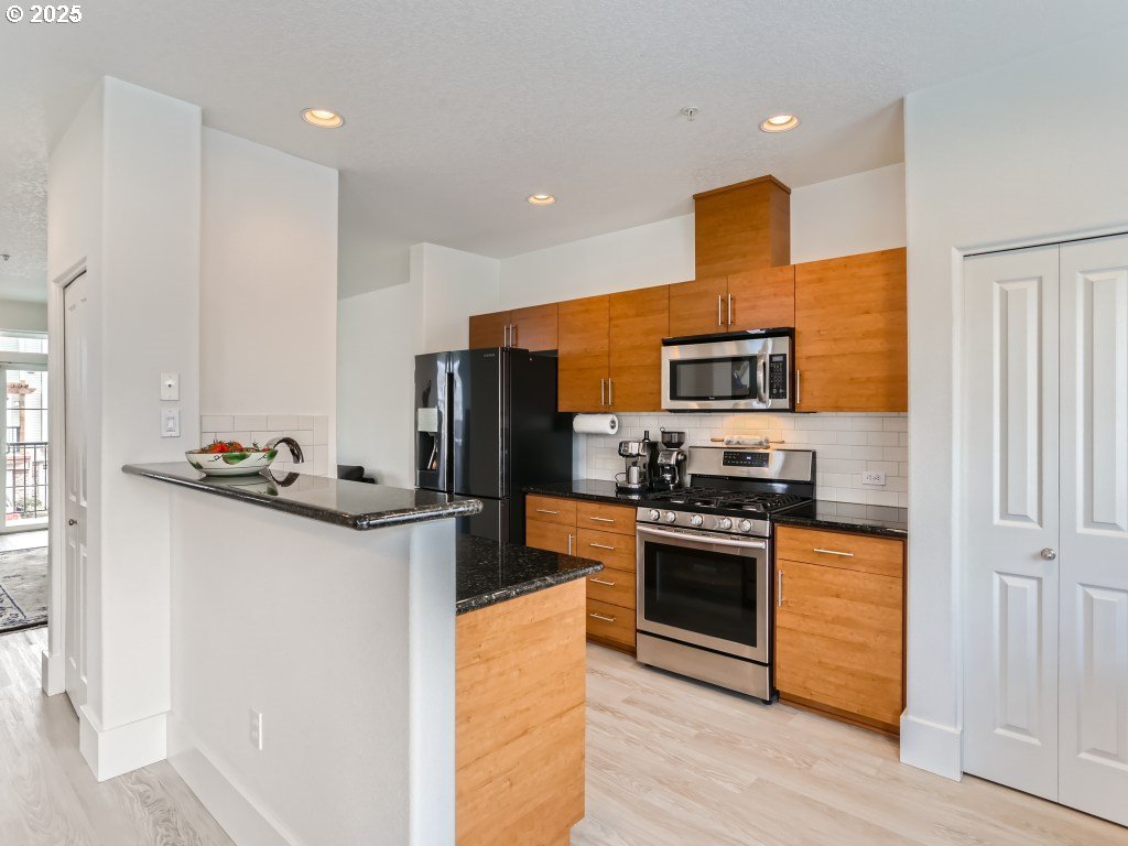 700 NW 118TH AVE 103