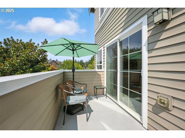 700 NW 118TH AVE 103