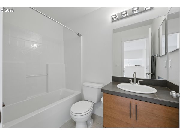 700 NW 118TH AVE 103